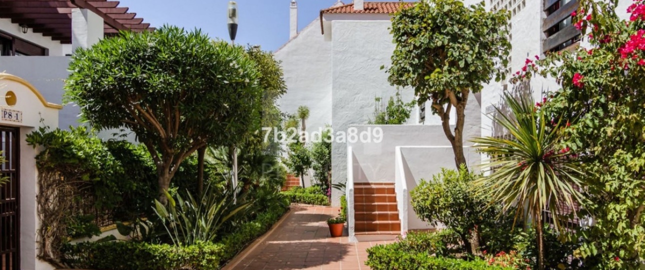 Rynek wtórny - apartment - Marbella - Nueva Andalucía