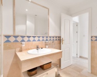 Rynek wtórny - apartment - Marbella - Nueva Andalucía