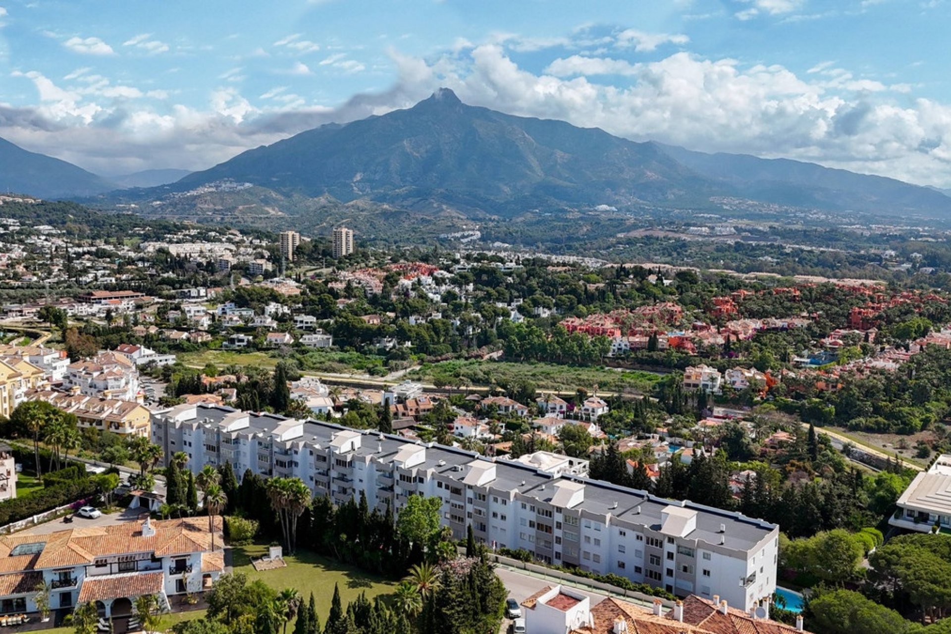 Rynek wtórny - apartment - Marbella - Nueva Andalucía