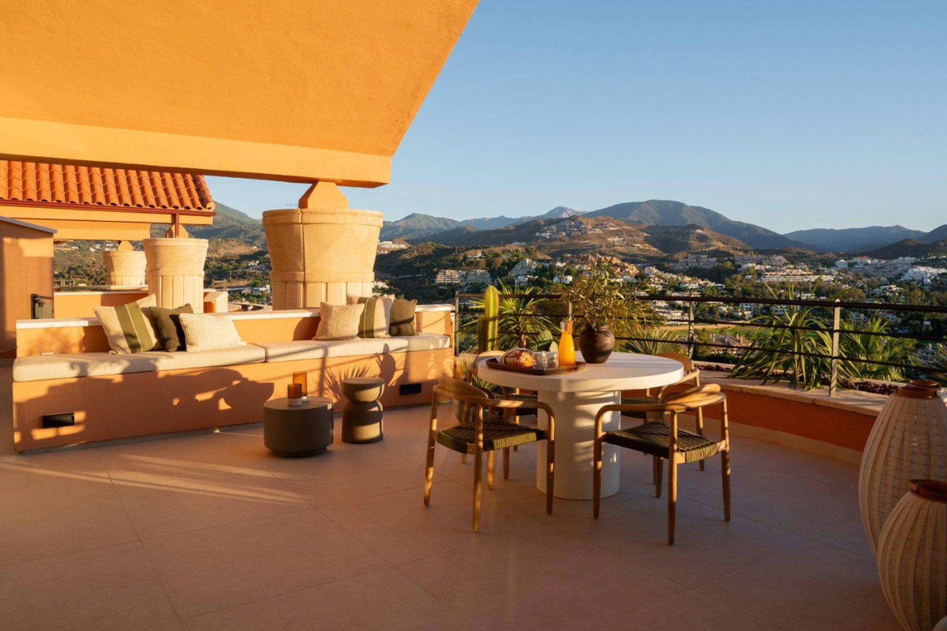 Rynek wtórny - apartment - Marbella - Nueva Andalucía