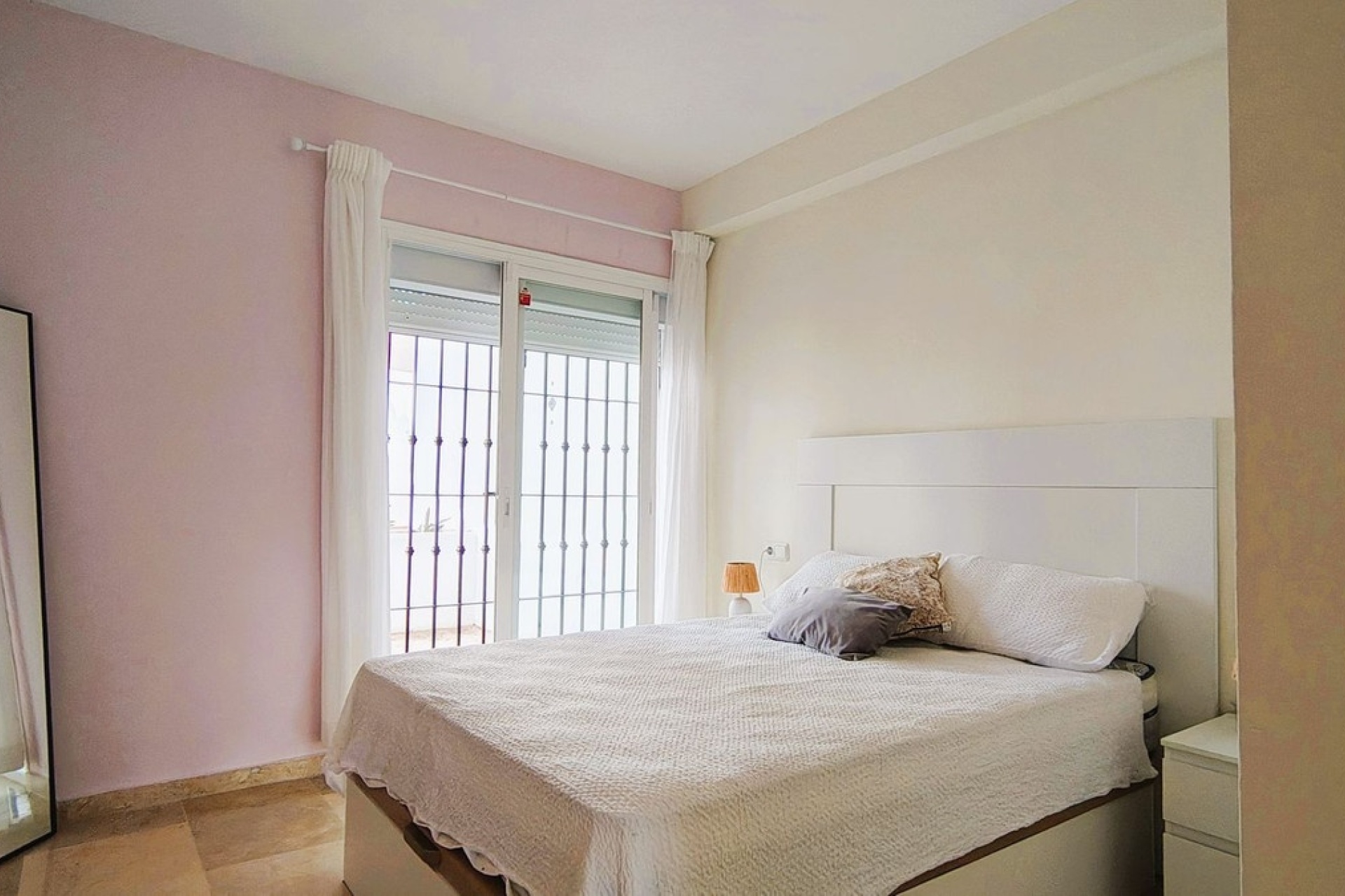 Rynek wtórny - apartment - Marbella - Nueva Andalucía
