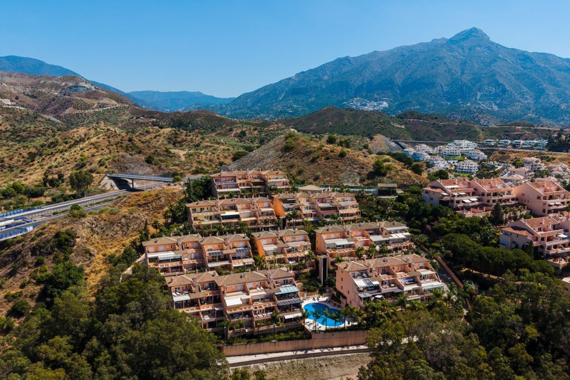 Rynek wtórny - apartment - Marbella - Nueva Andalucía