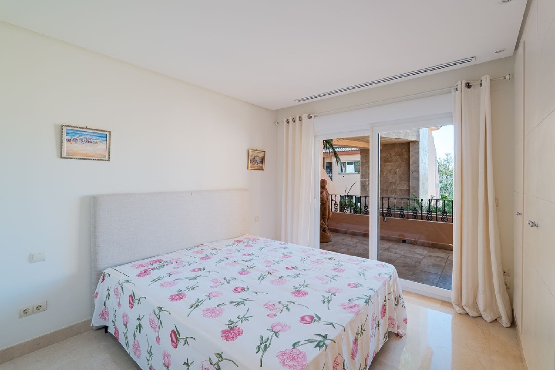 Rynek wtórny - apartment - Marbella - Nueva Andalucía