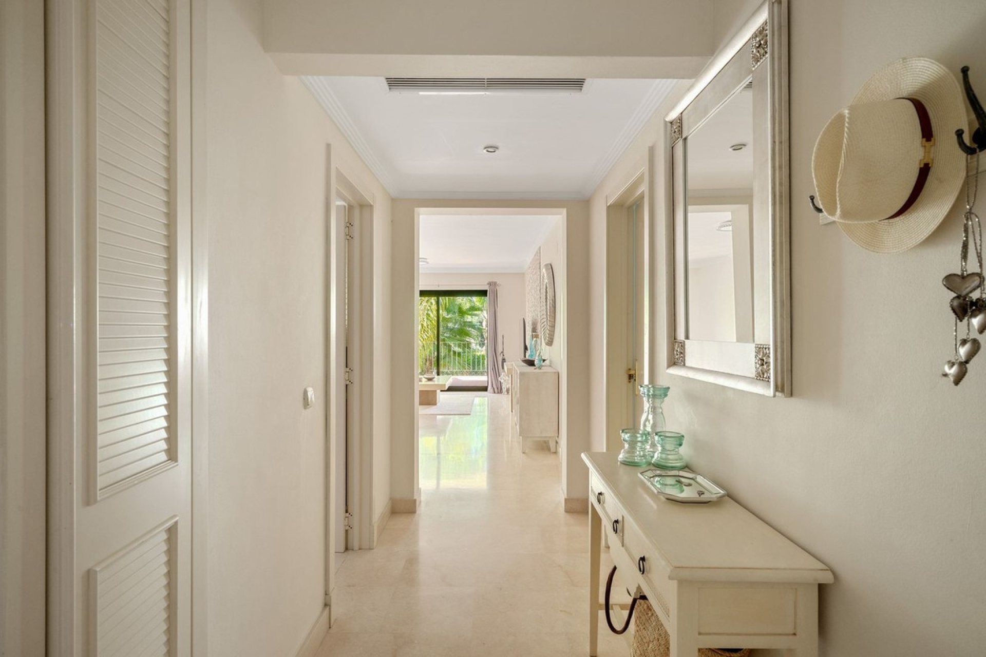 Rynek wtórny - apartment - Marbella - Nueva Andalucía