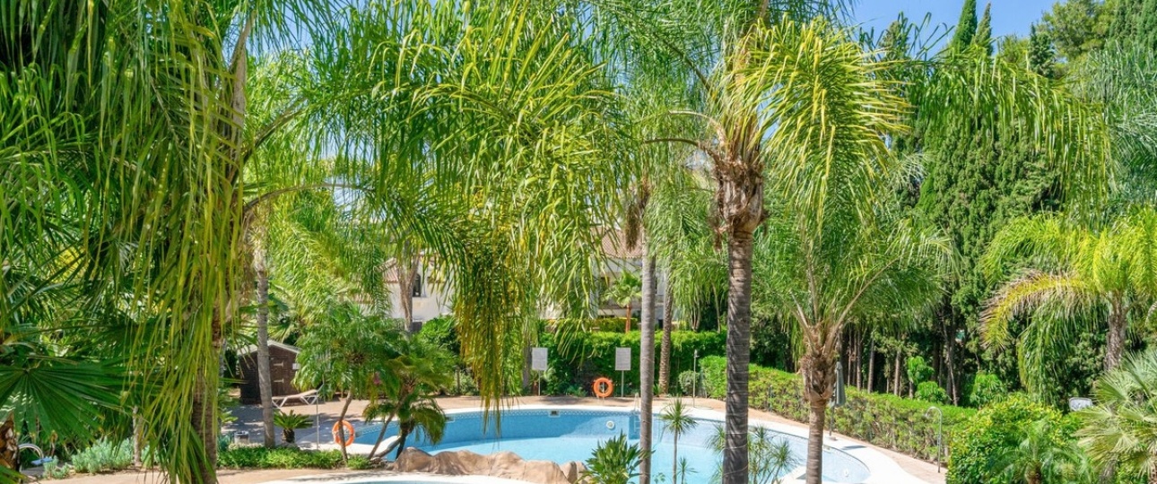 Rynek wtórny - apartment - Marbella - Nueva Andalucía