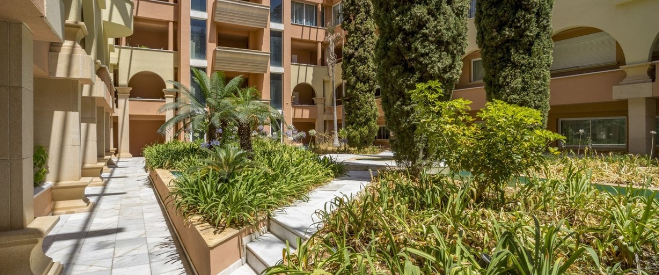 Rynek wtórny - apartment - Marbella - Nueva Andalucía