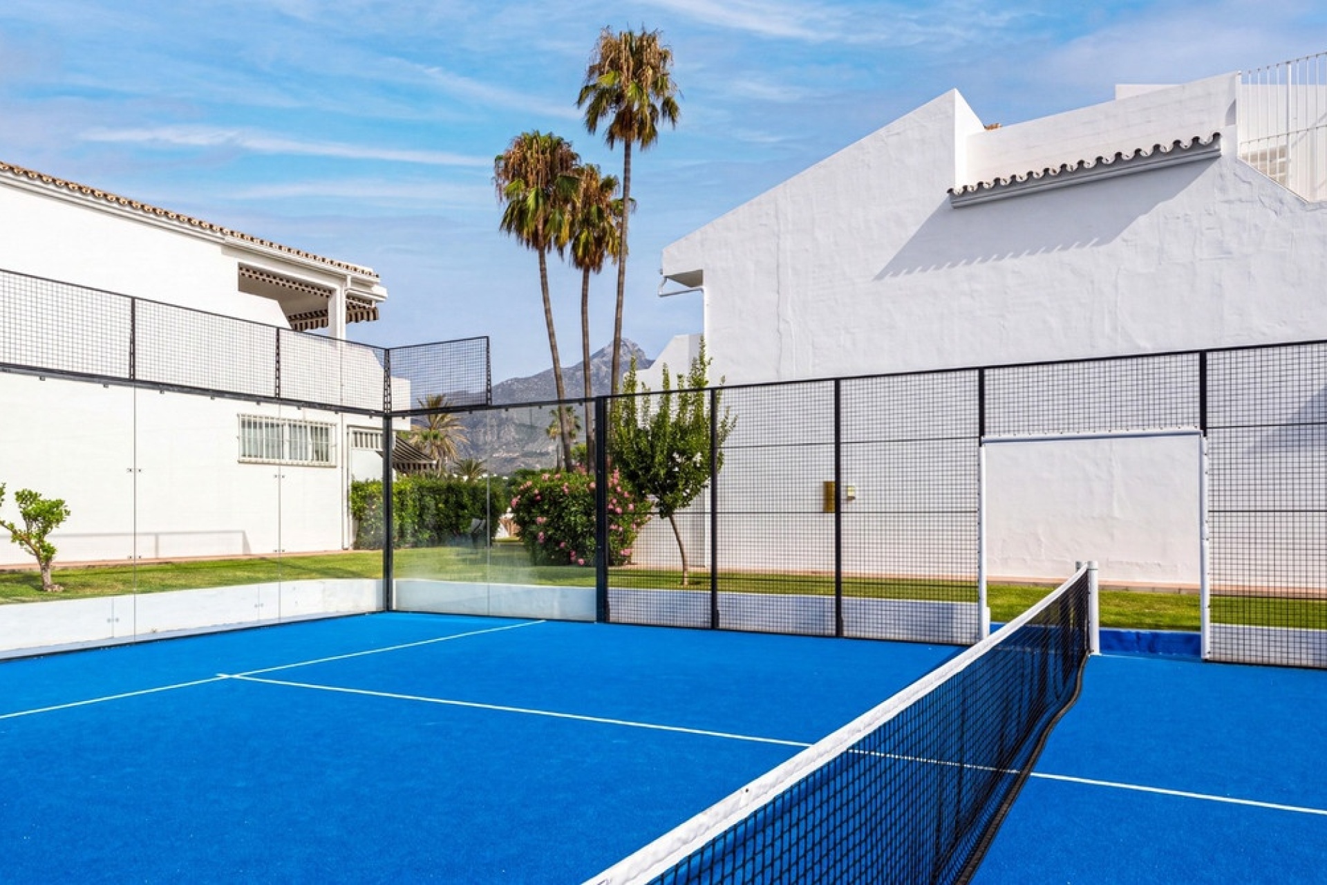 Rynek wtórny - apartment - Marbella - Nueva Andalucía