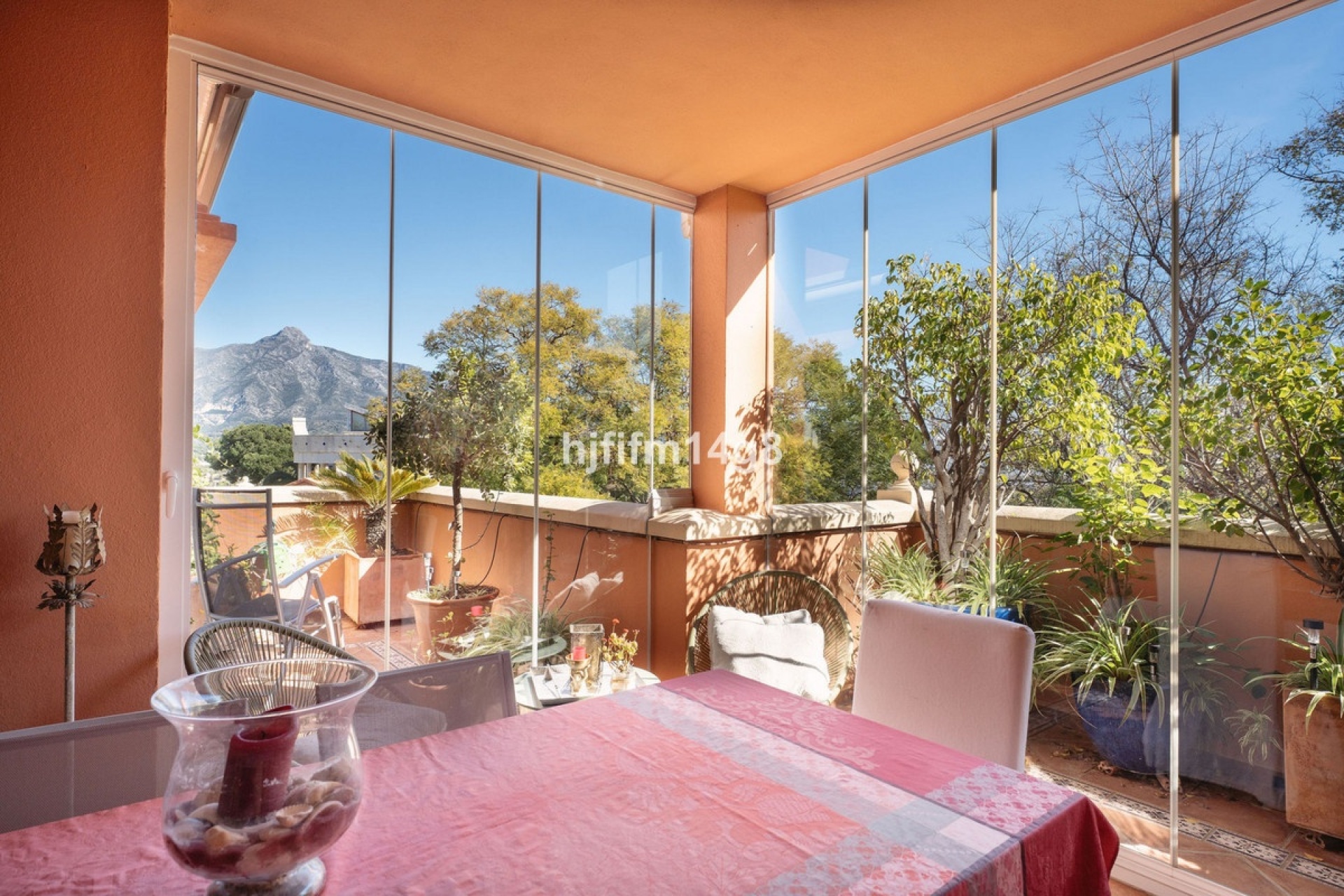 Rynek wtórny - apartment - Marbella - Nueva Andalucía