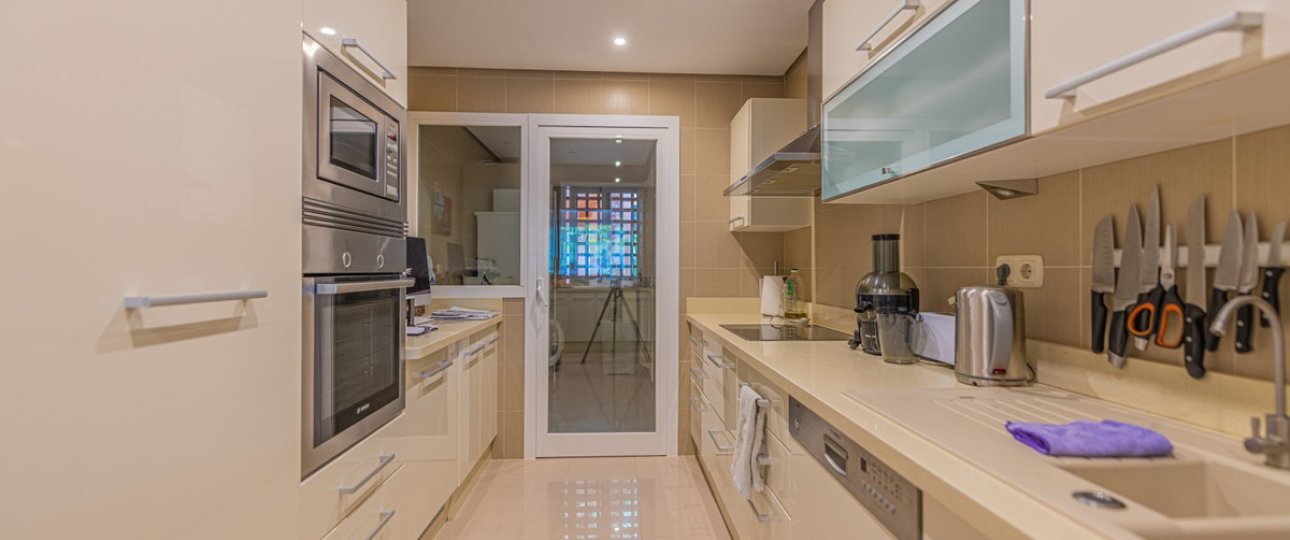 Rynek wtórny - apartment - Marbella - Nueva Andalucía