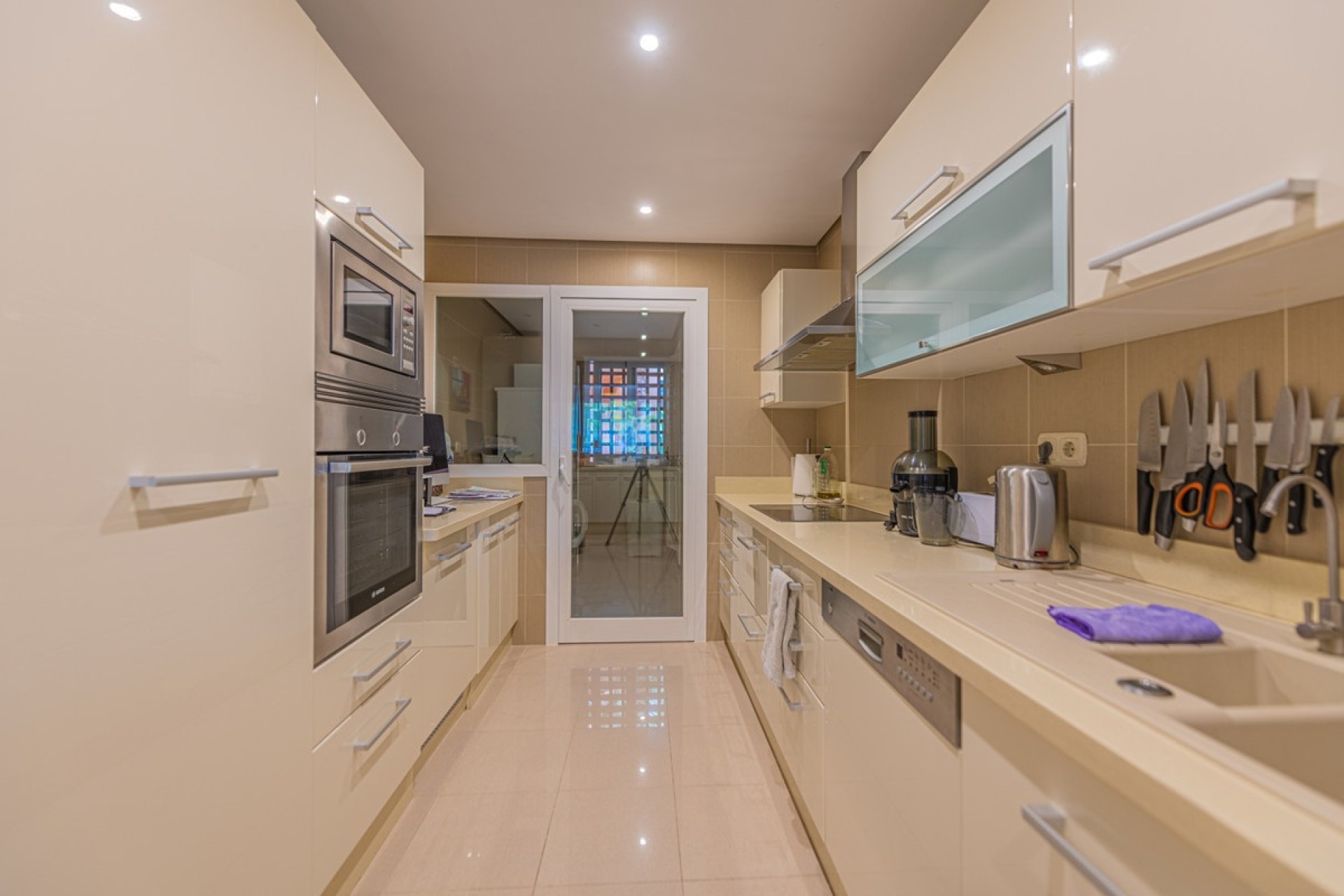 Rynek wtórny - apartment - Marbella - Nueva Andalucía