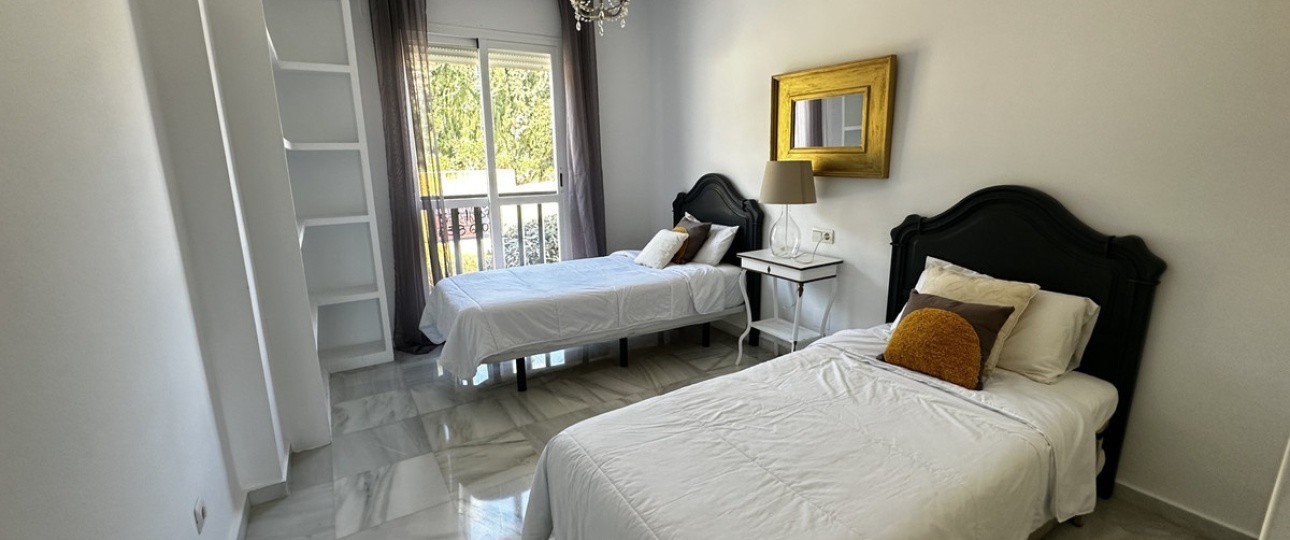 Rynek wtórny - apartment - Marbella - Nueva Andalucía