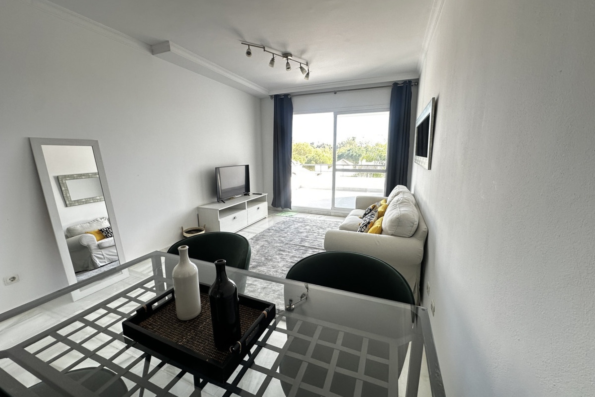 Rynek wtórny - apartment - Marbella - Nueva Andalucía