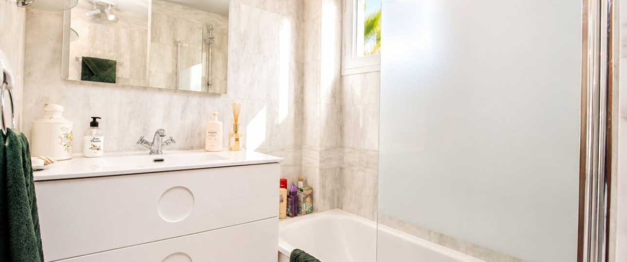 Rynek wtórny - apartment - Marbella - Nueva Andalucía