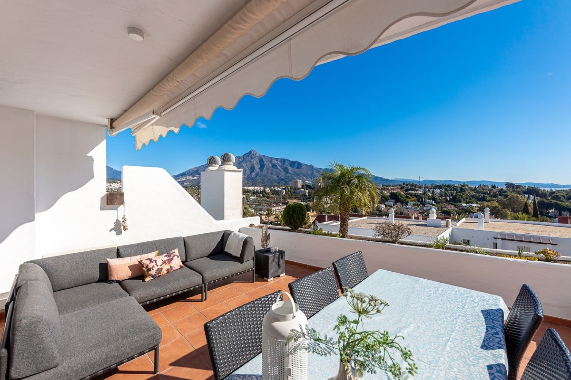 Rynek wtórny - apartment - Marbella - Nueva Andalucía