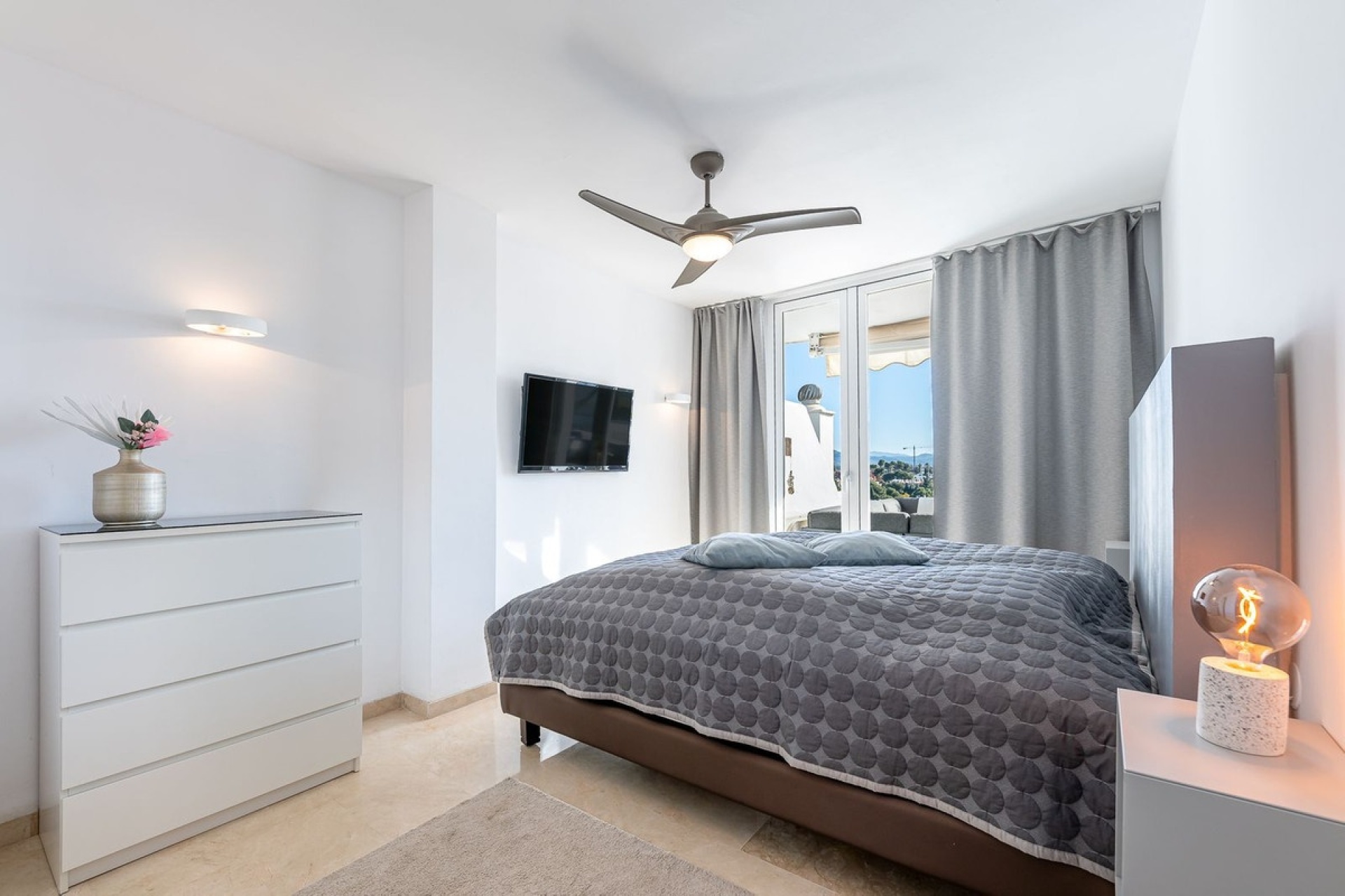 Rynek wtórny - apartment - Marbella - Nueva Andalucía