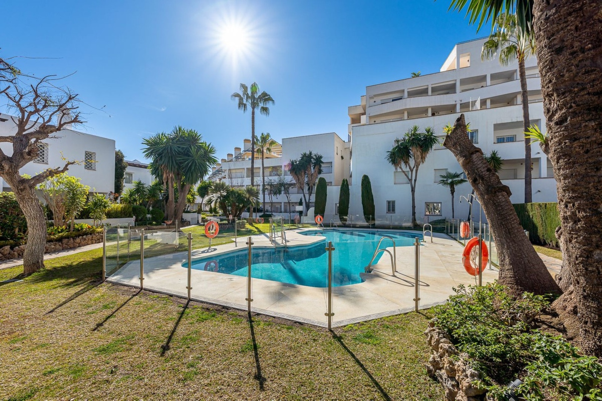 Rynek wtórny - apartment - Marbella - Nueva Andalucía