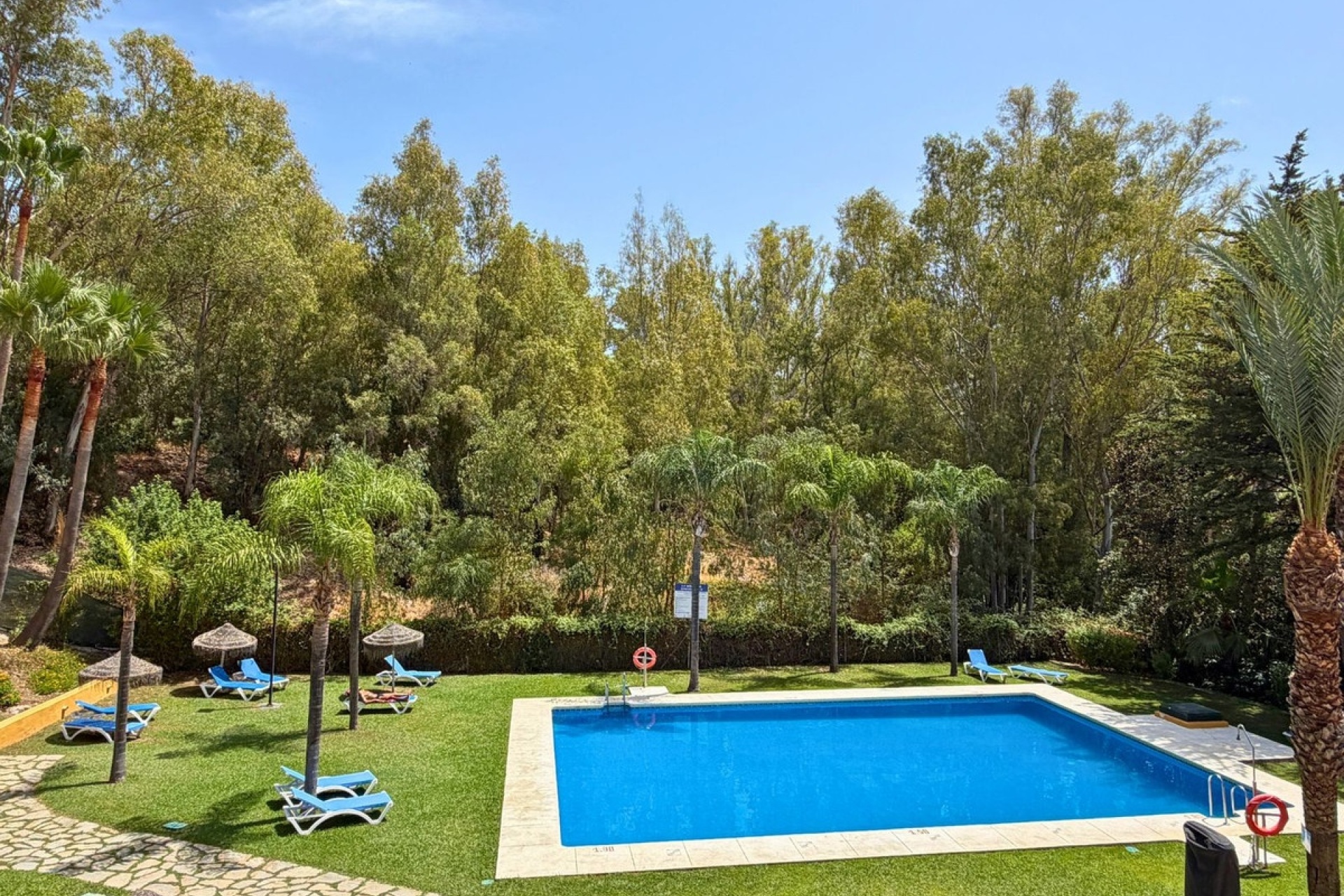 Rynek wtórny - apartment - Marbella - Nueva Andalucía