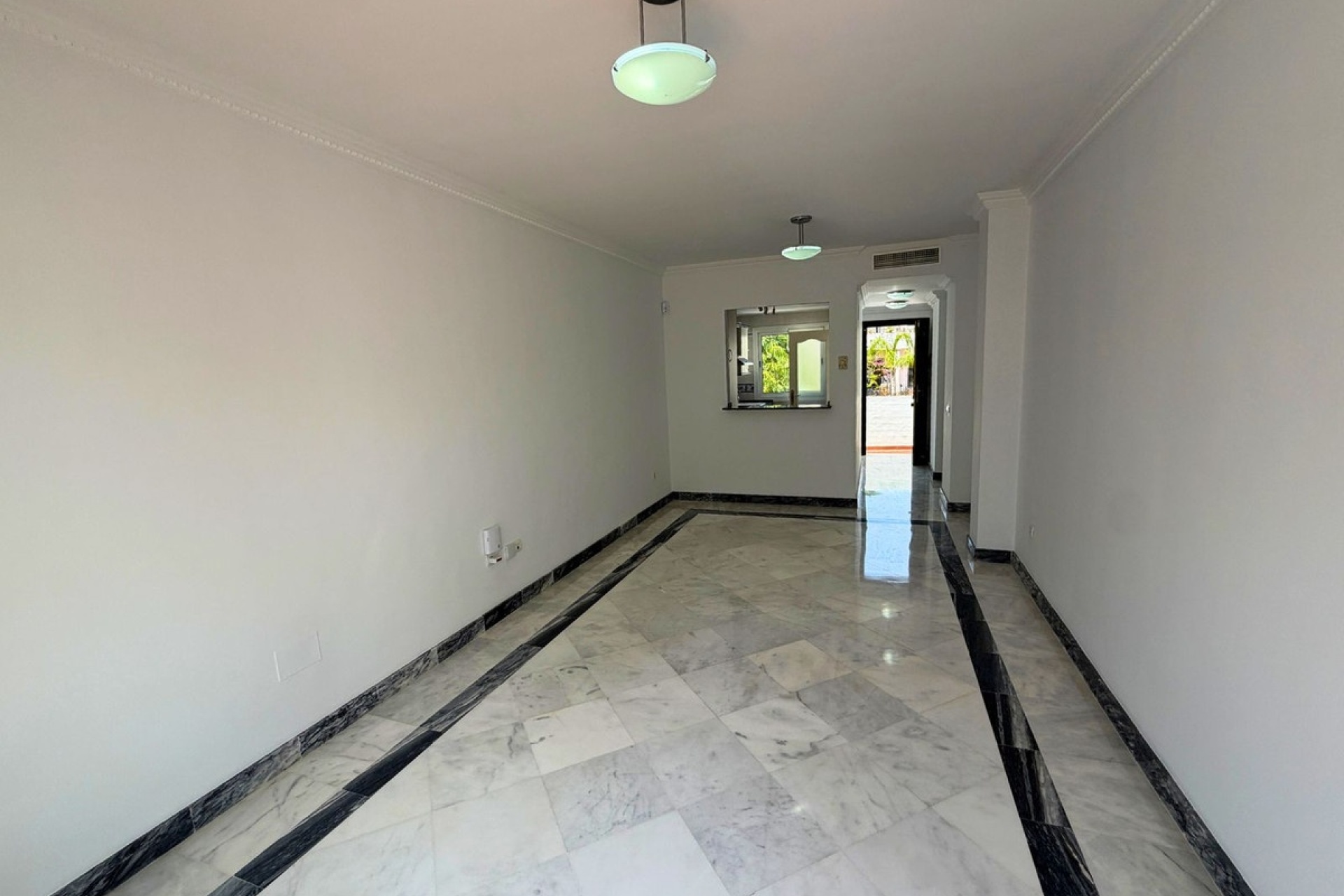 Rynek wtórny - apartment - Marbella - Nueva Andalucía