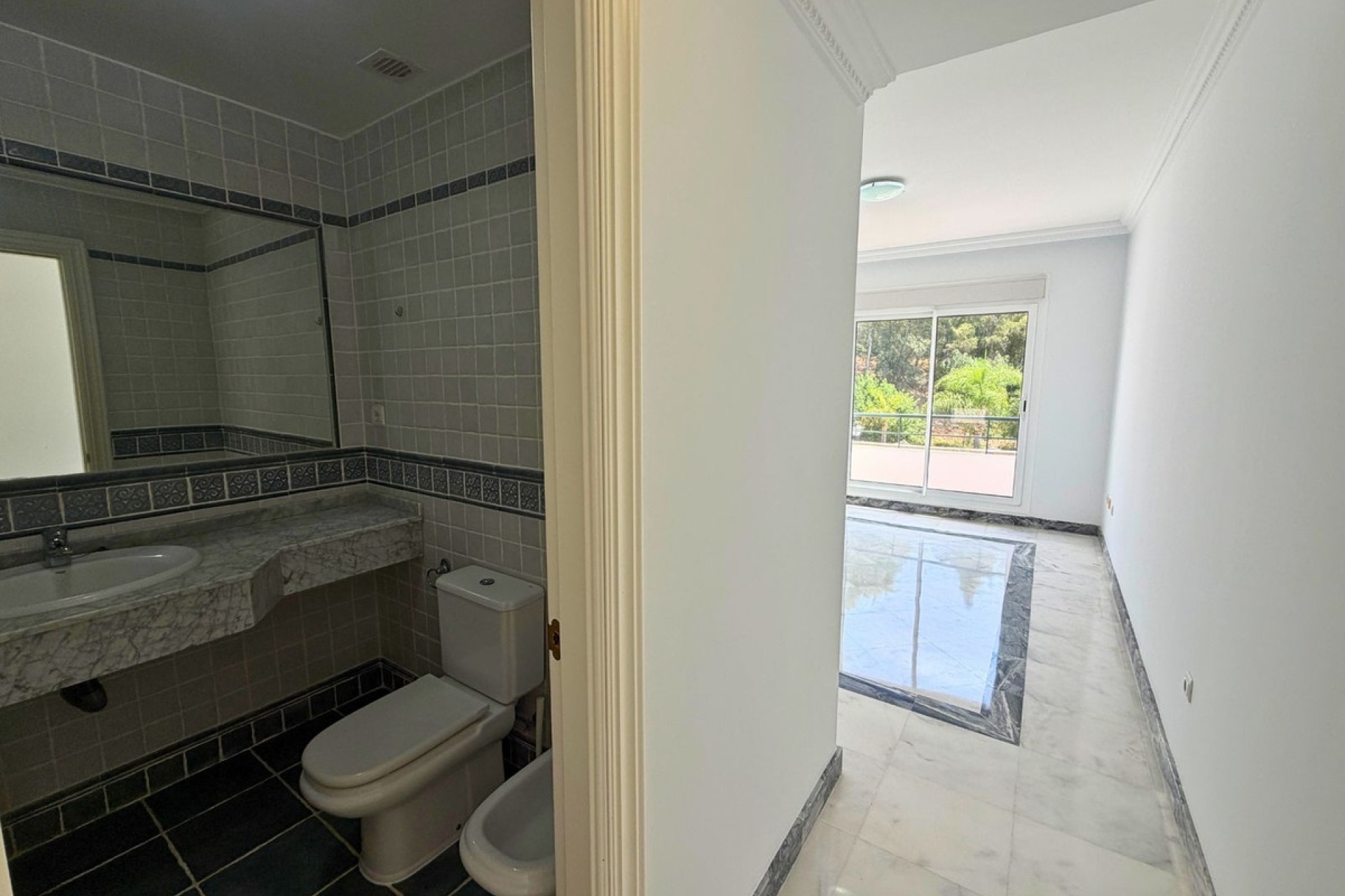 Rynek wtórny - apartment - Marbella - Nueva Andalucía