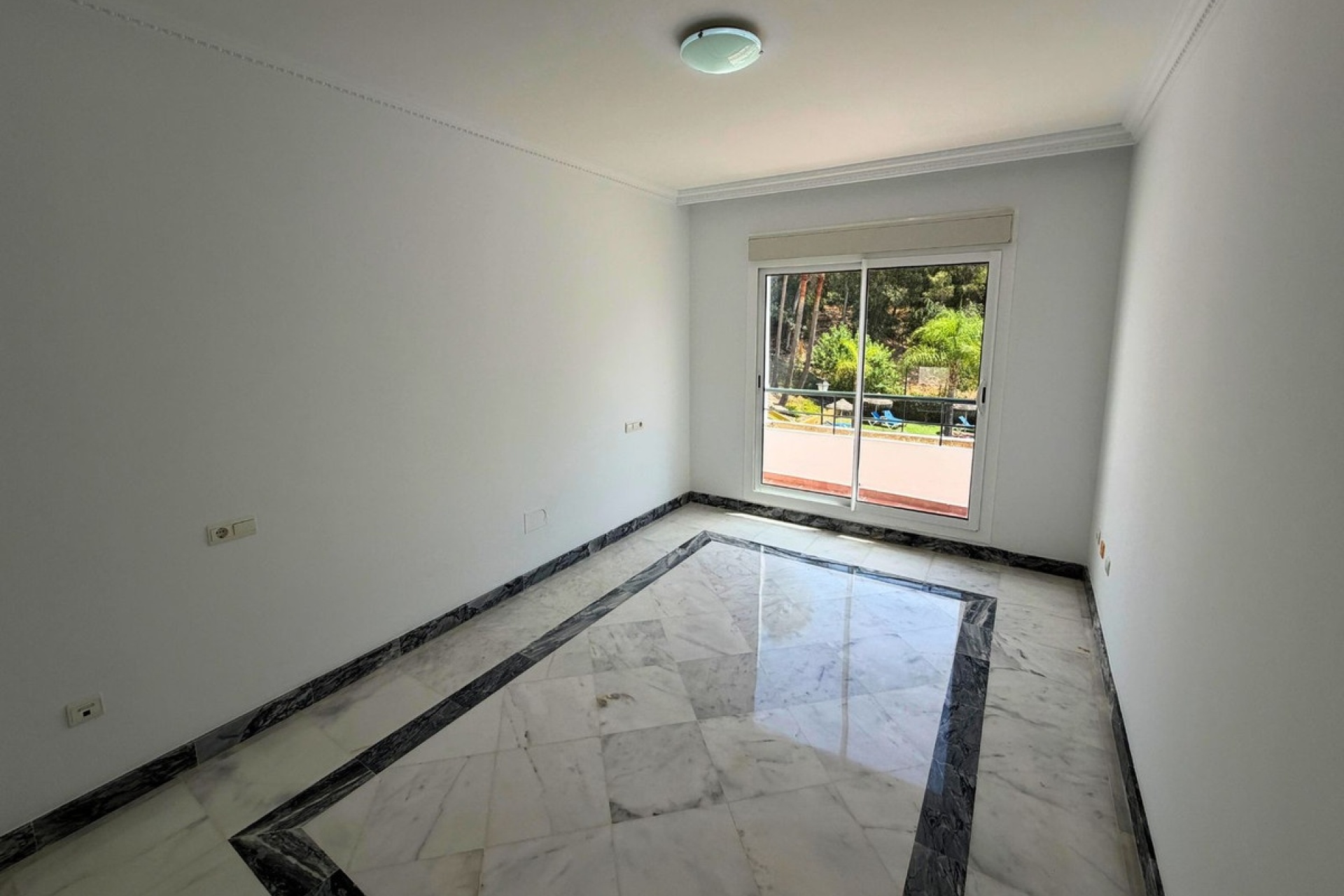 Rynek wtórny - apartment - Marbella - Nueva Andalucía