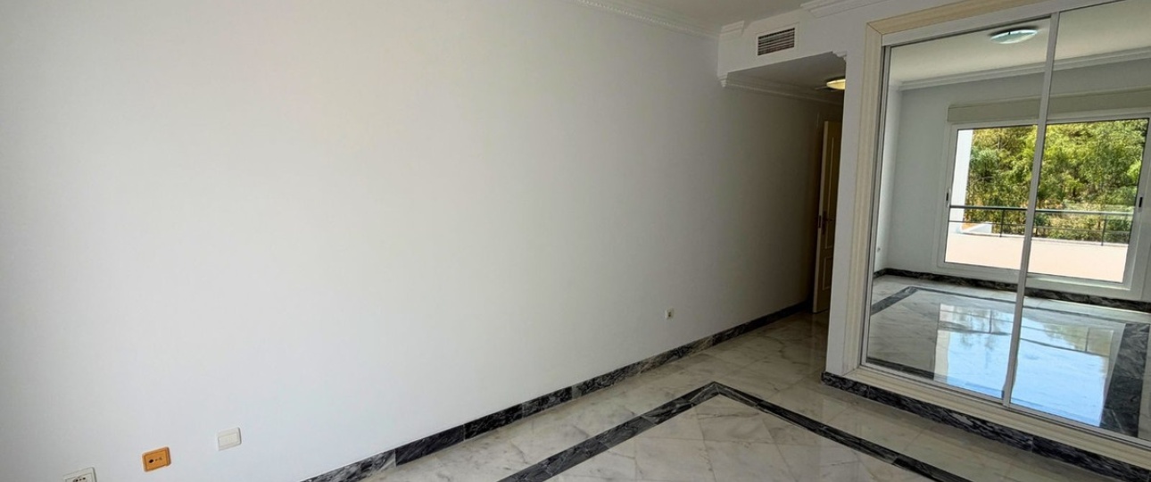 Rynek wtórny - apartment - Marbella - Nueva Andalucía