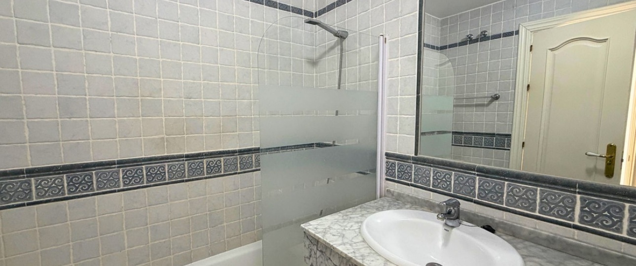 Rynek wtórny - apartment - Marbella - Nueva Andalucía