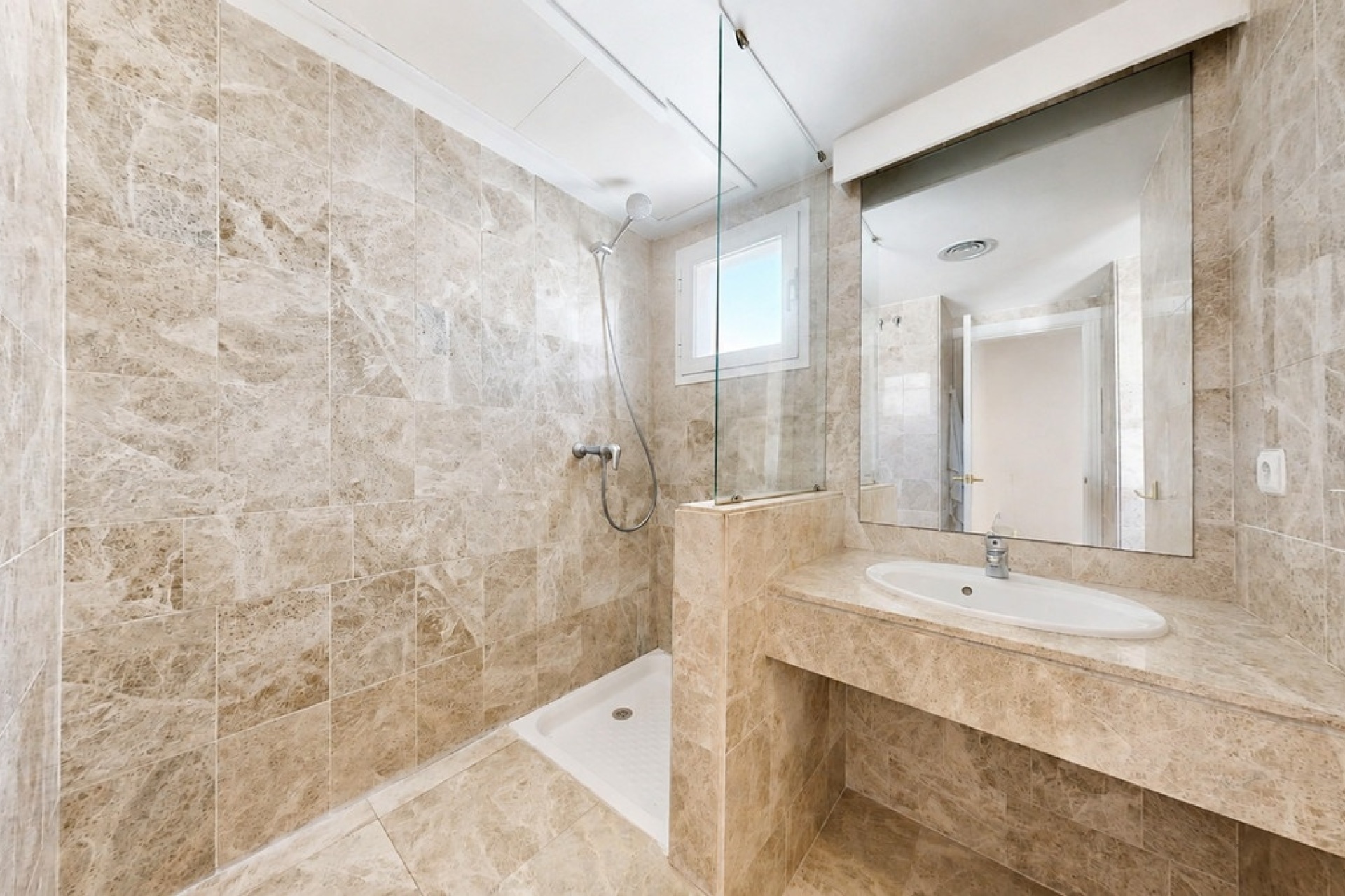 Rynek wtórny - apartment - Marbella - Nueva Andalucía