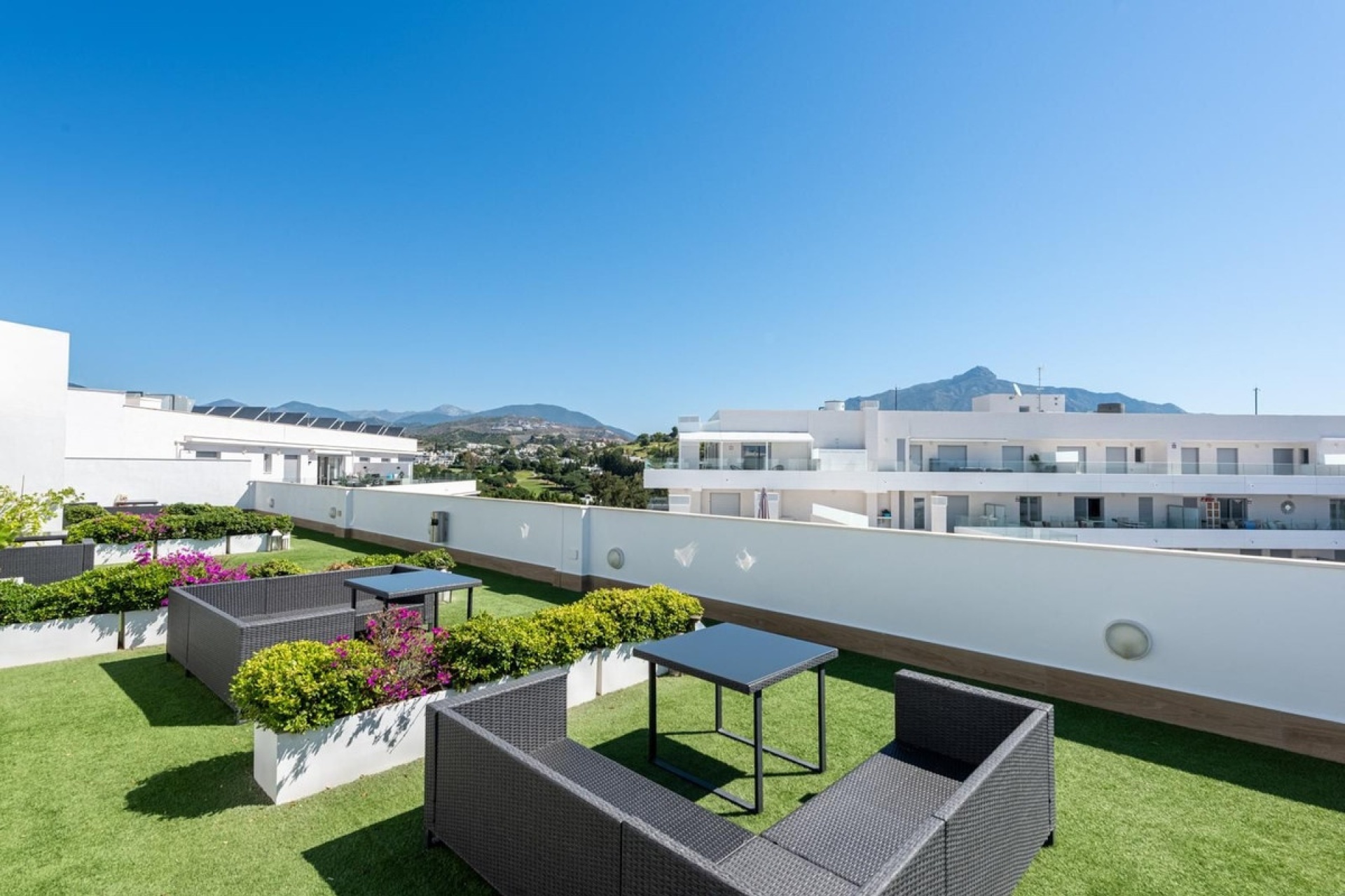 Rynek wtórny - apartment - Marbella - Nueva Andalucía