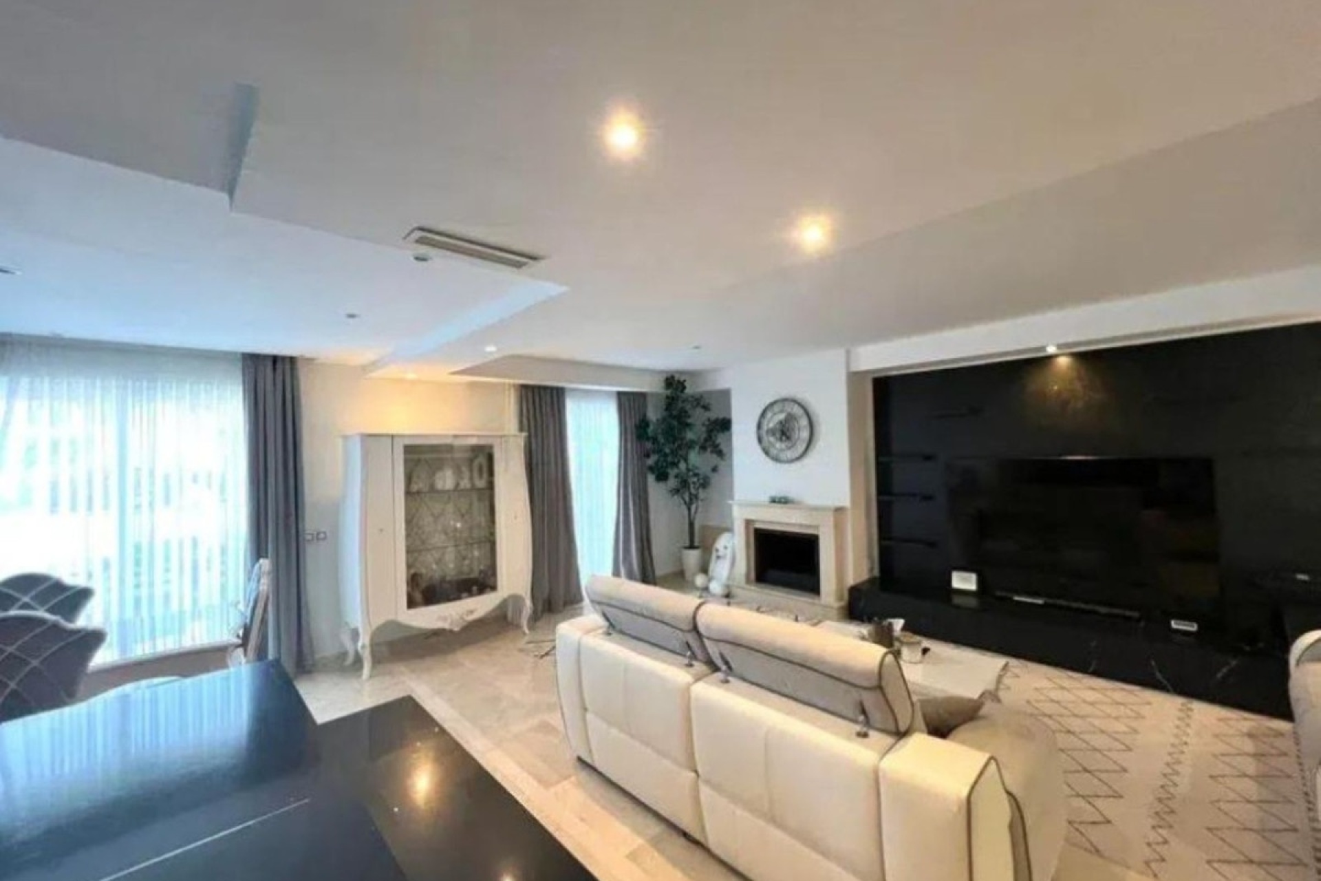 Rynek wtórny - apartment - Marbella - Nueva Andalucía