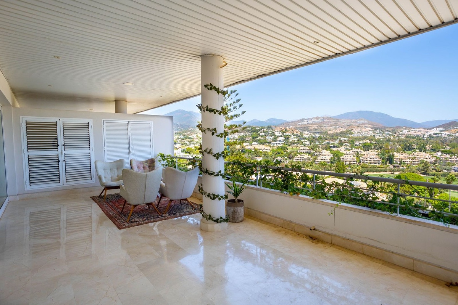 Rynek wtórny - apartment - Marbella - Nueva Andalucía