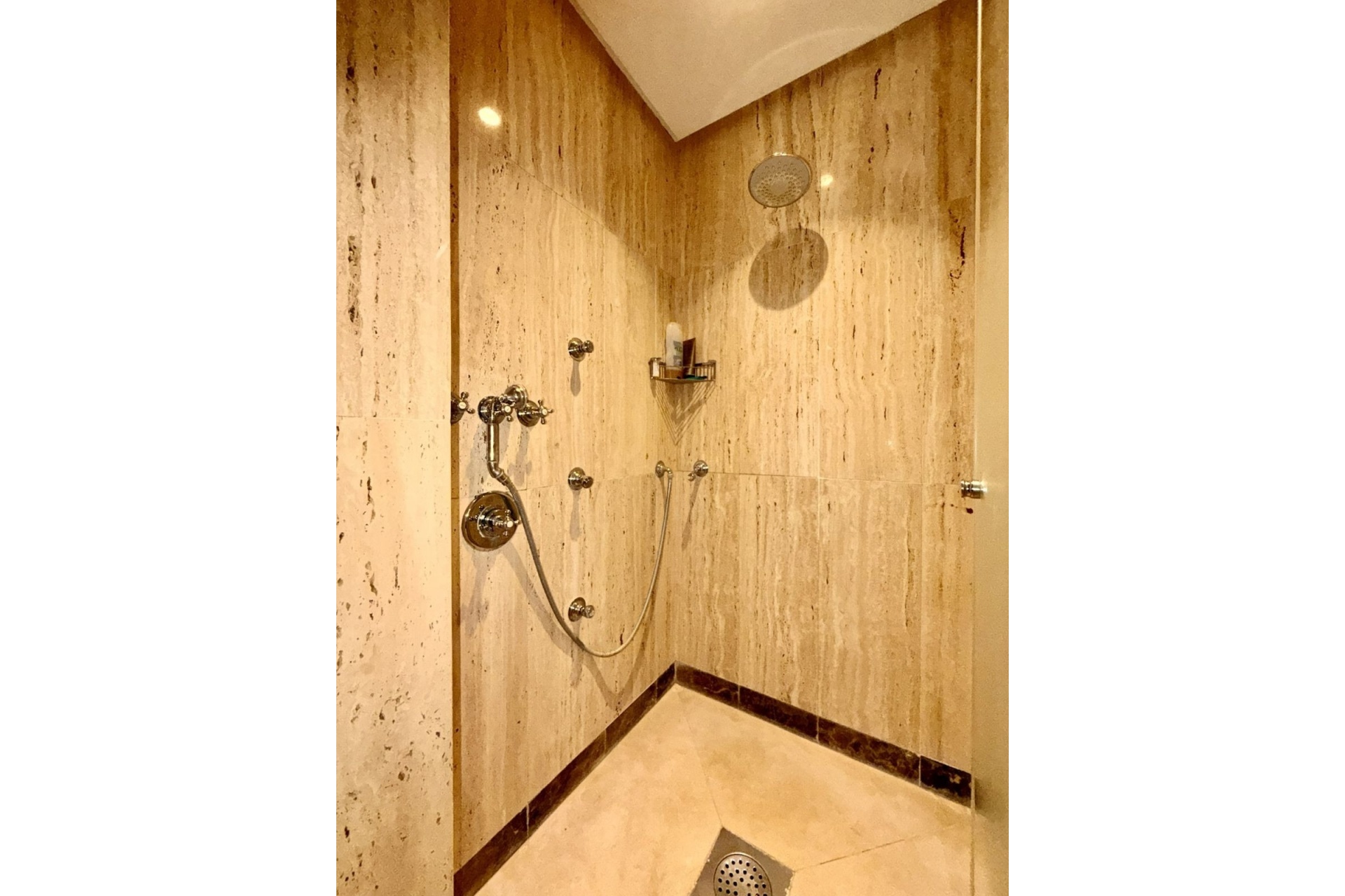 Rynek wtórny - apartment - Marbella - Nueva Andalucía