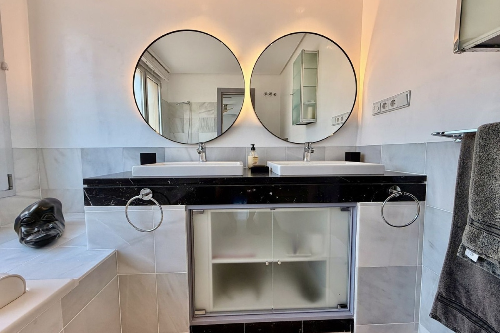 Rynek wtórny - apartment - Marbella - Nueva Andalucía