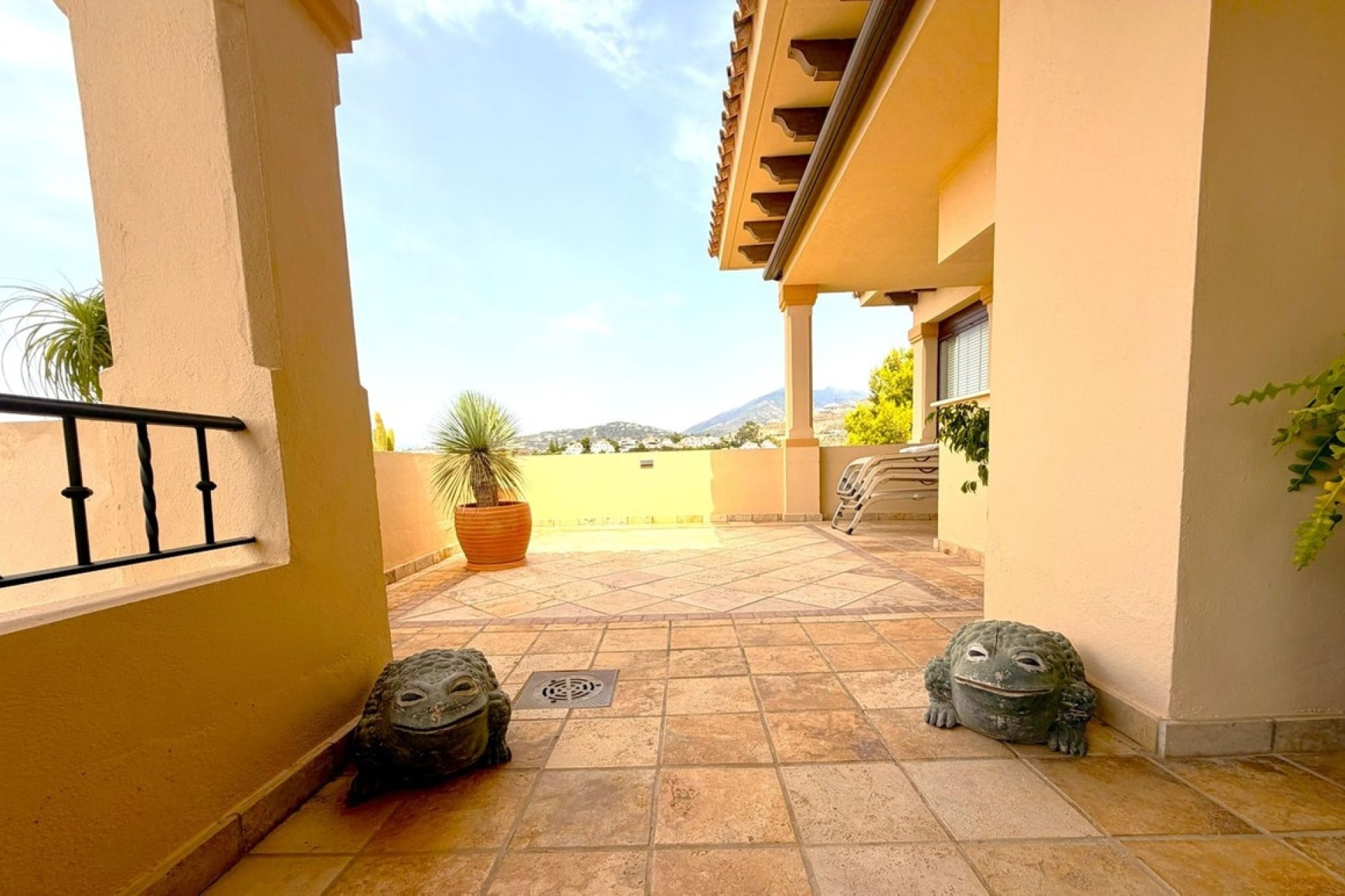 Rynek wtórny - apartment - Marbella - Nueva Andalucía