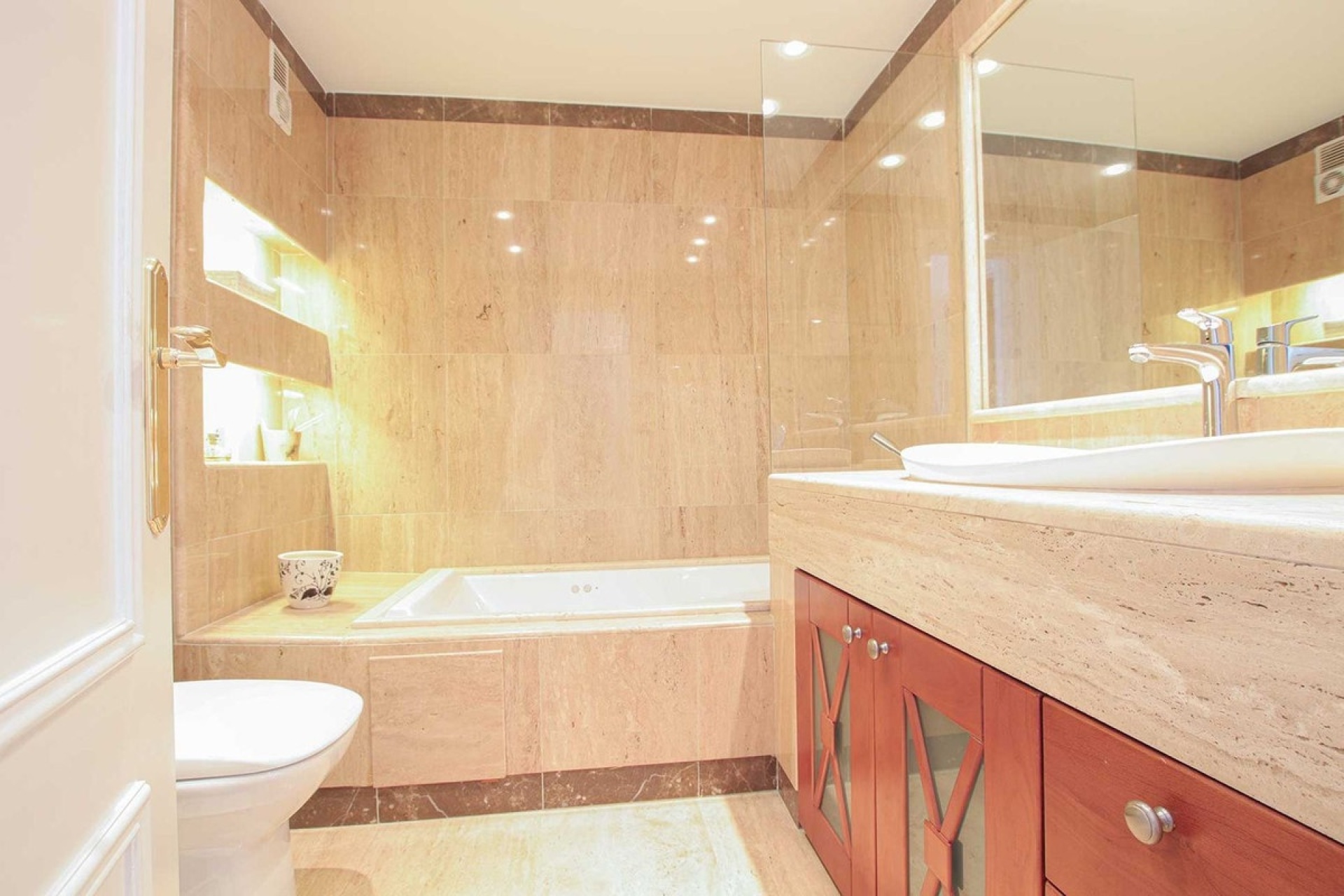 Rynek wtórny - apartment - Marbella - Nueva Andalucía