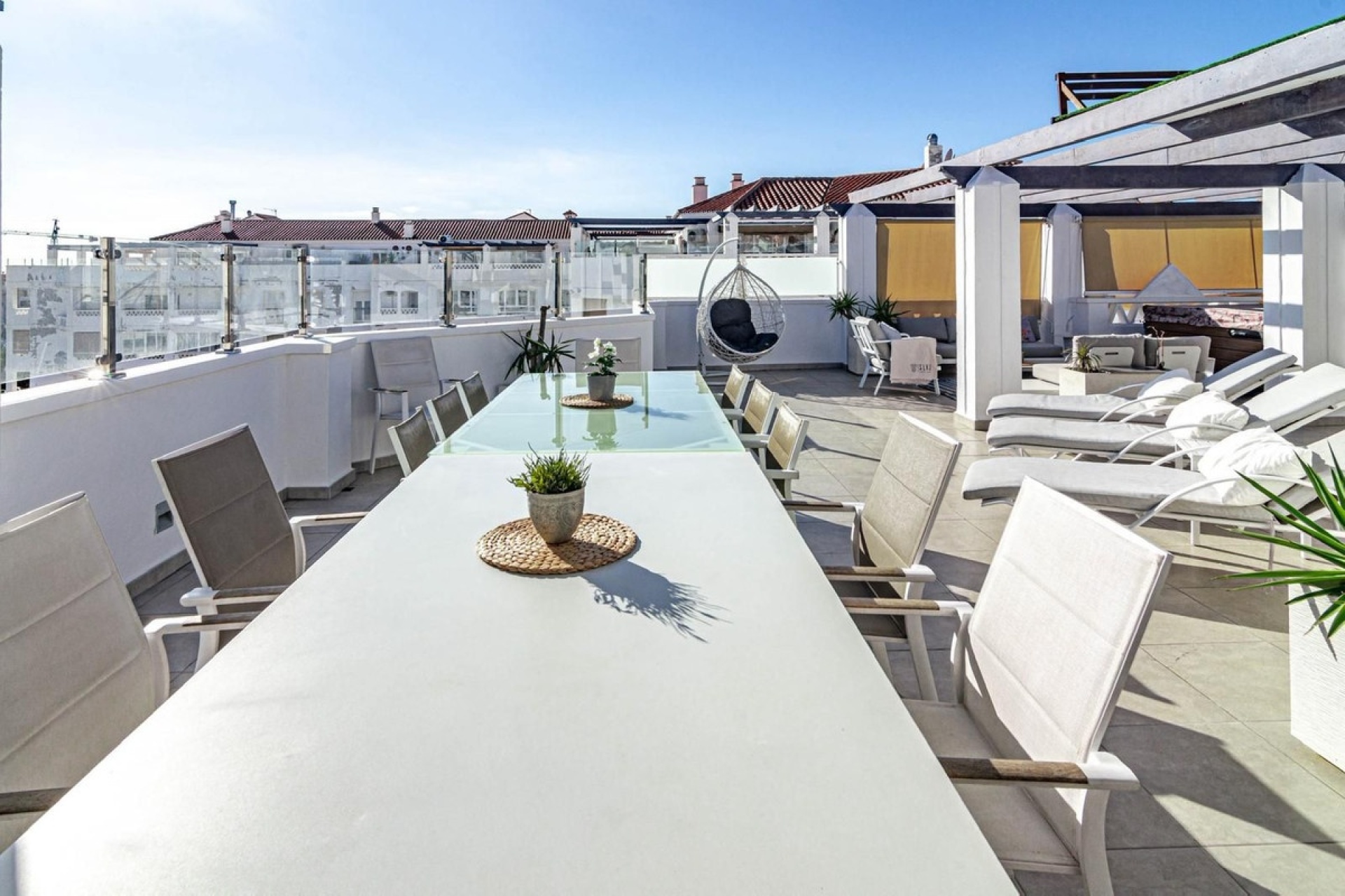 Rynek wtórny - apartment - Marbella - Nueva Andalucía