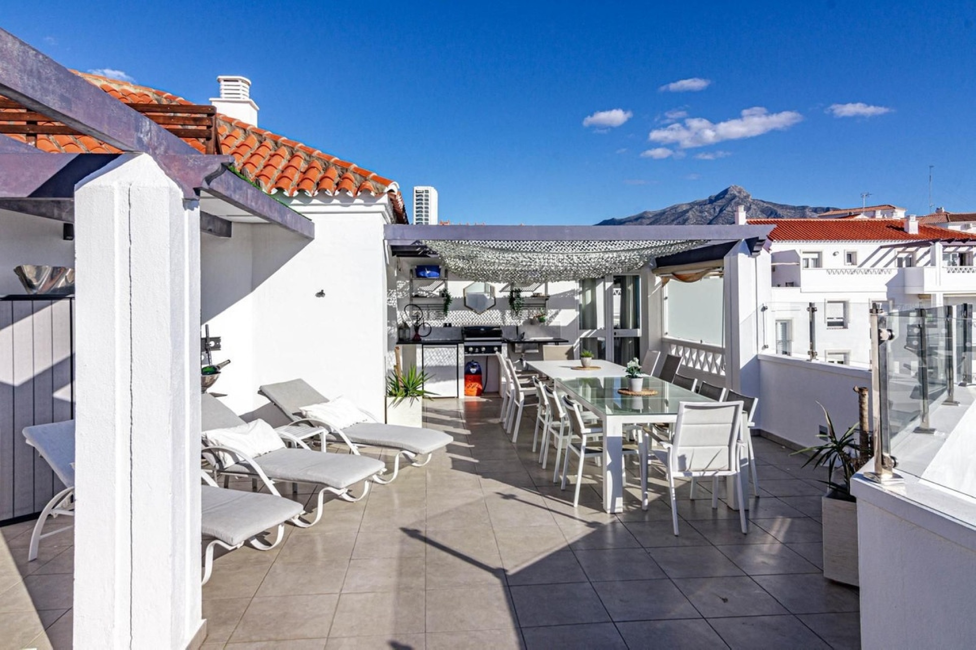 Rynek wtórny - apartment - Marbella - Nueva Andalucía