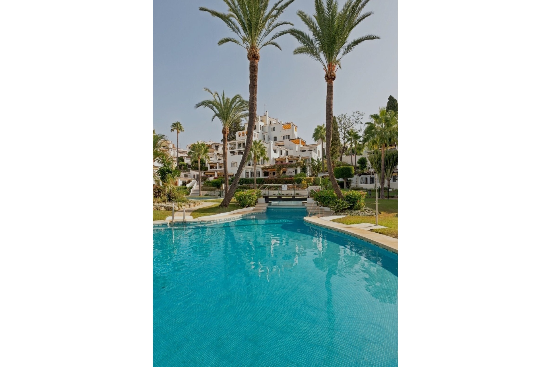 Rynek wtórny - apartment - Marbella - Nueva Andalucía