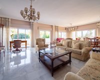 Rynek wtórny - apartment - Marbella - Nueva Andalucía