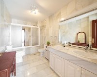 Rynek wtórny - apartment - Marbella - Nueva Andalucía