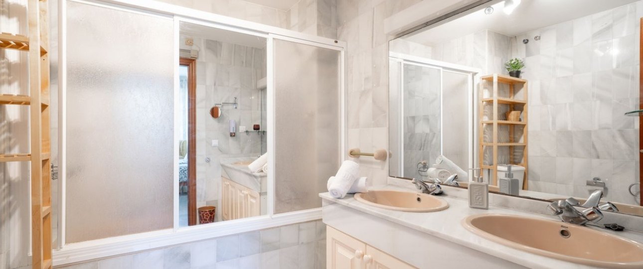 Rynek wtórny - apartment - Marbella - Nueva Andalucía
