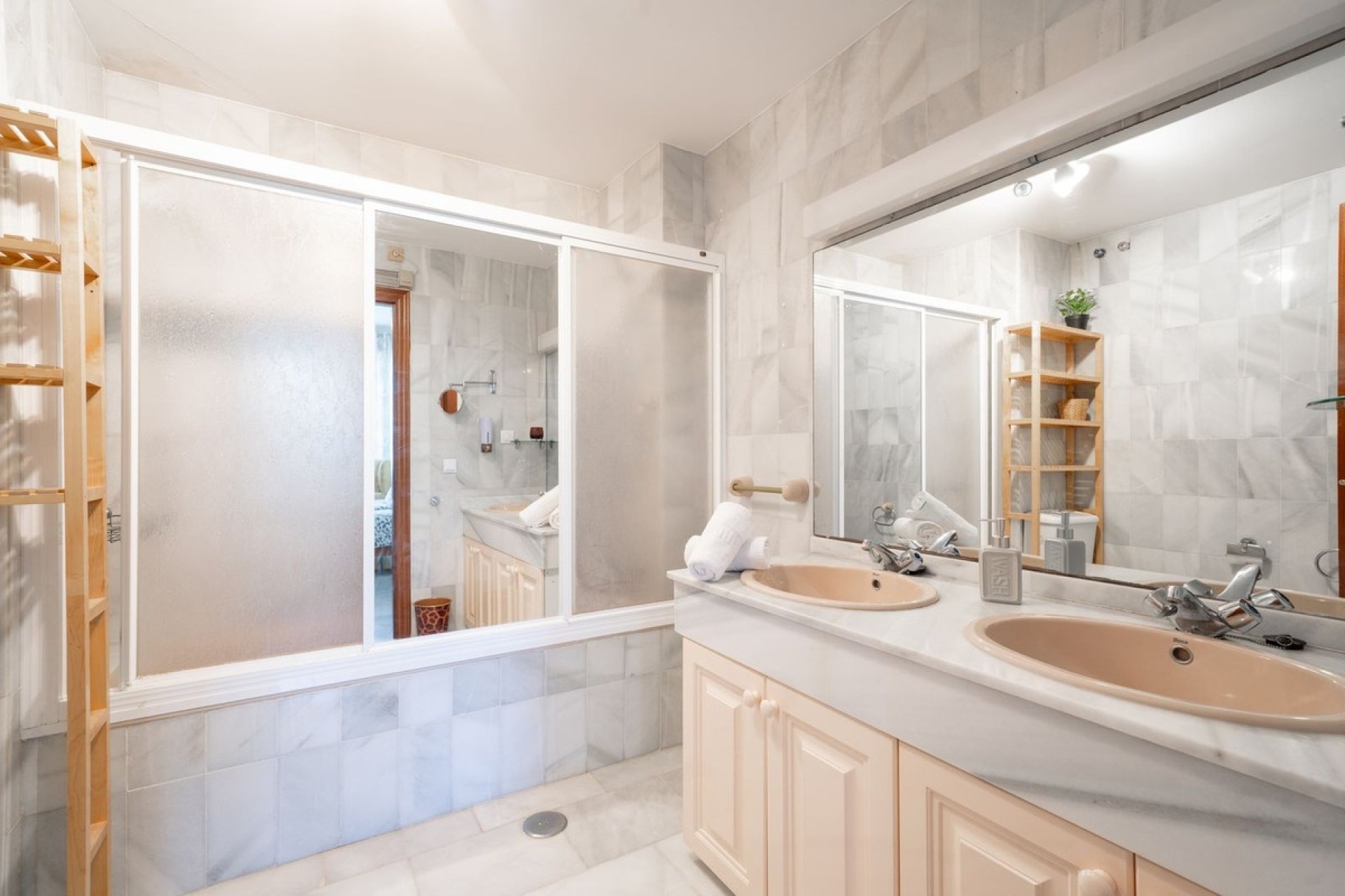Rynek wtórny - apartment - Marbella - Nueva Andalucía