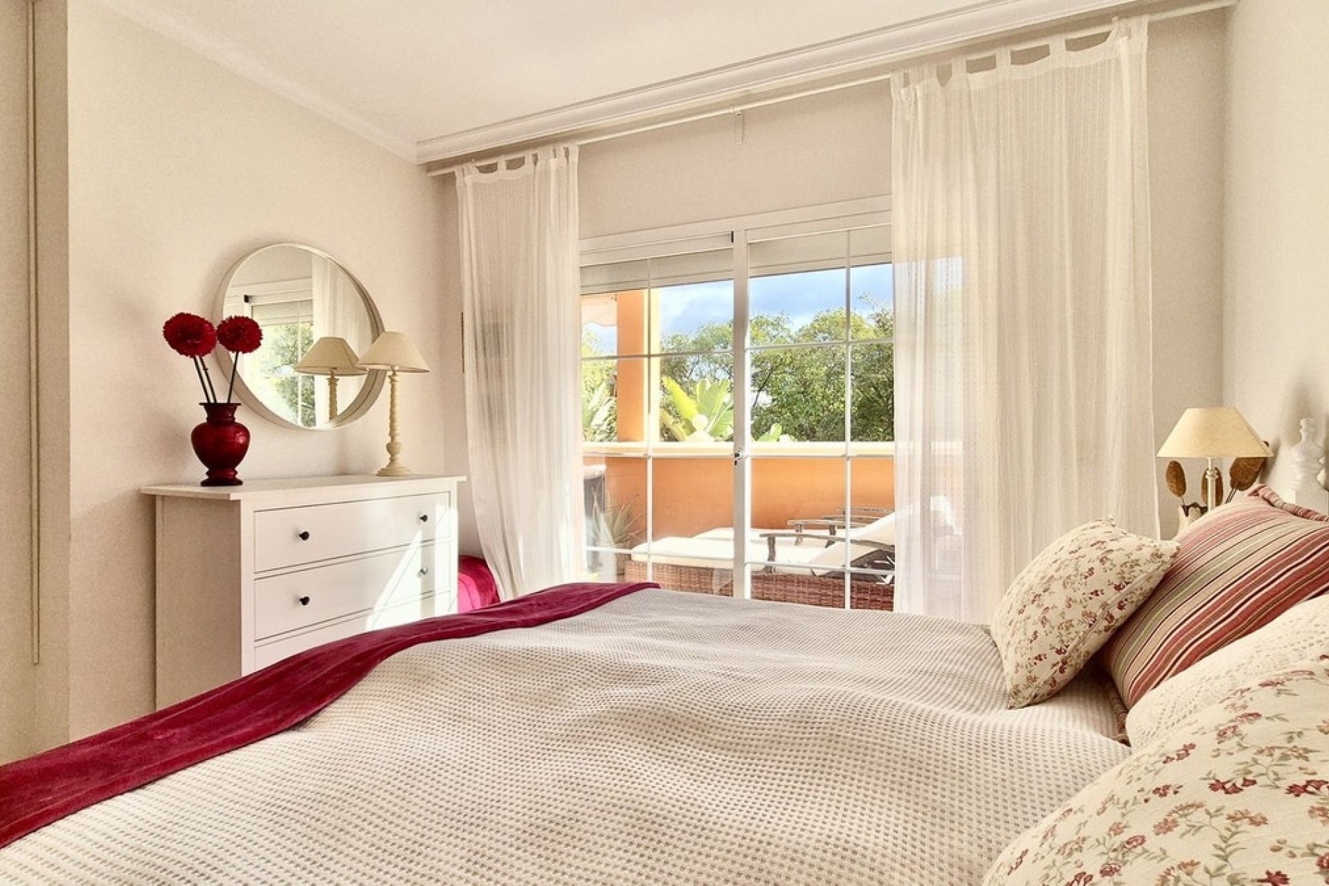 Rynek wtórny - apartment - Marbella - Nueva Andalucía