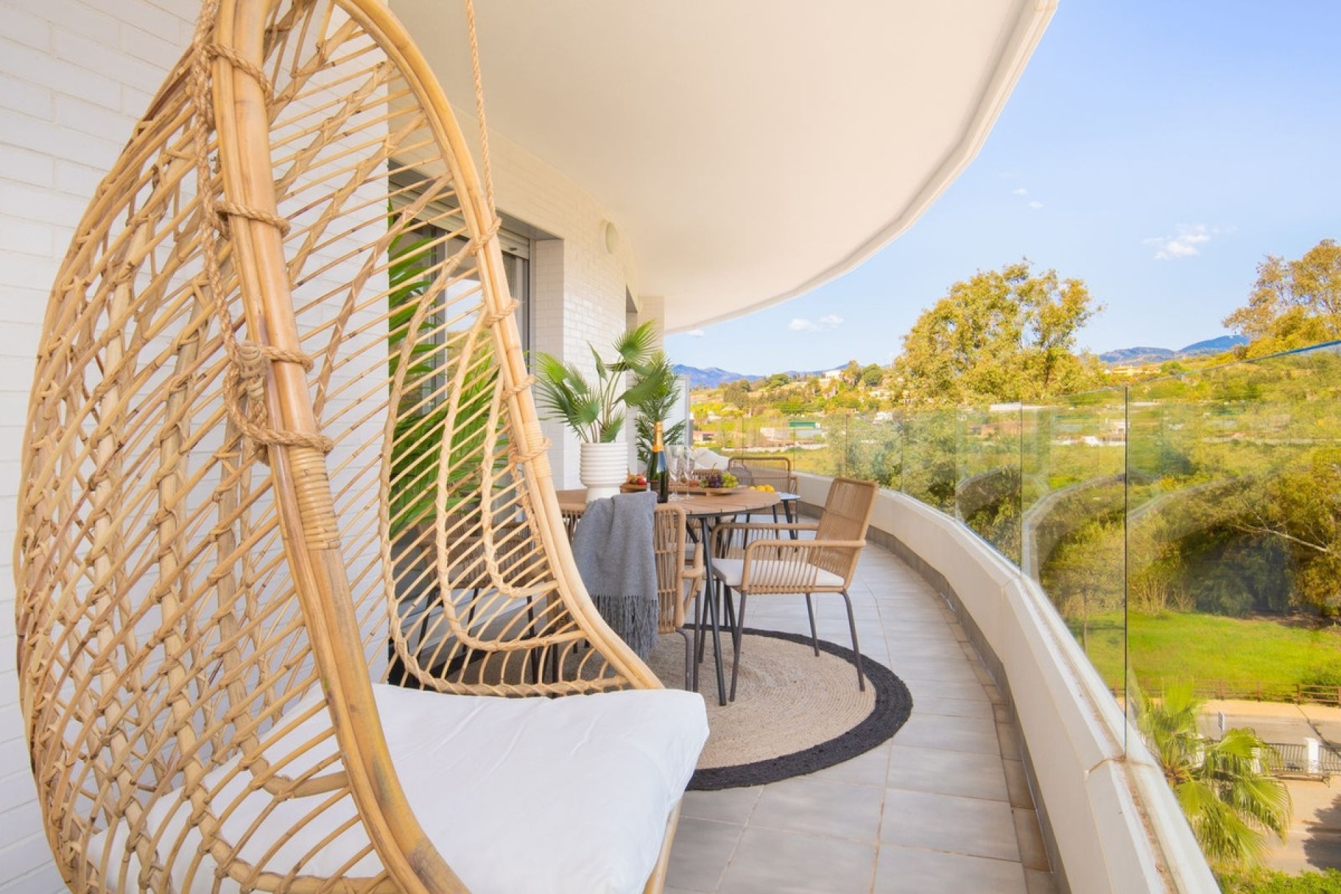 Rynek wtórny - apartment - Marbella - Nueva Andalucía