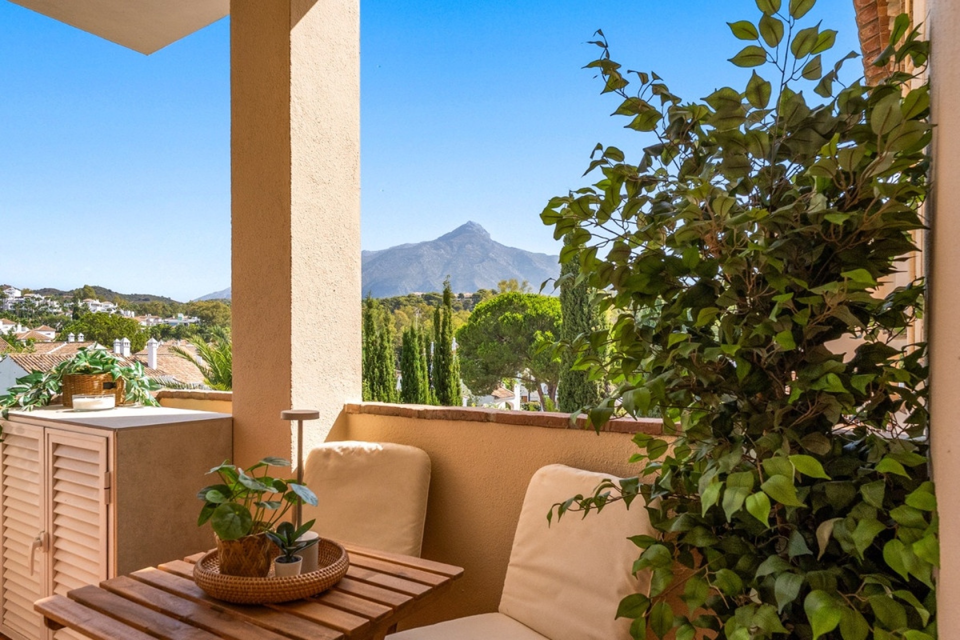 Rynek wtórny - apartment - Marbella - Nueva Andalucía