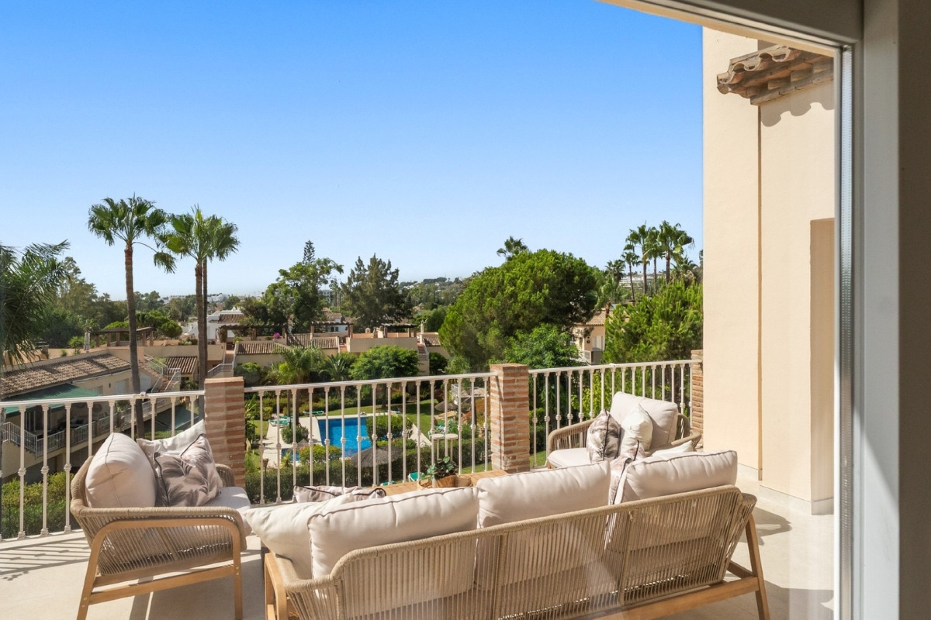Rynek wtórny - apartment - Marbella - Nueva Andalucía