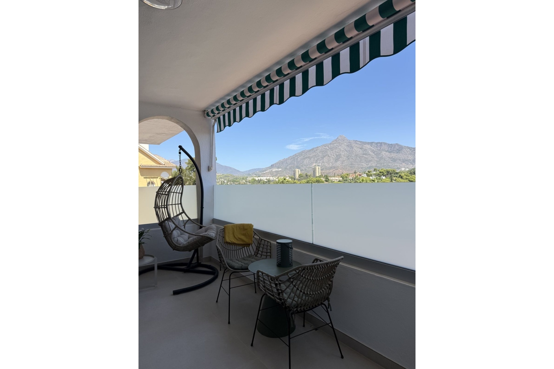 Rynek wtórny - apartment - Marbella - Nueva Andalucía