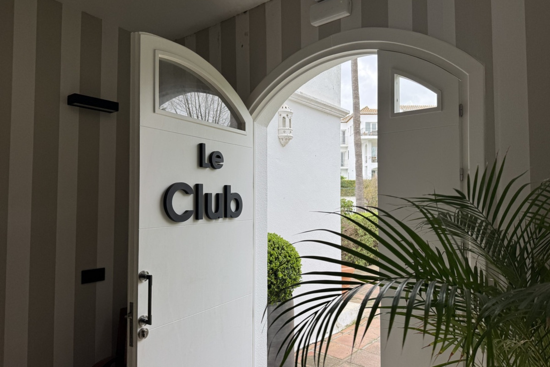 Rynek wtórny - apartment - Marbella - Nueva Andalucía