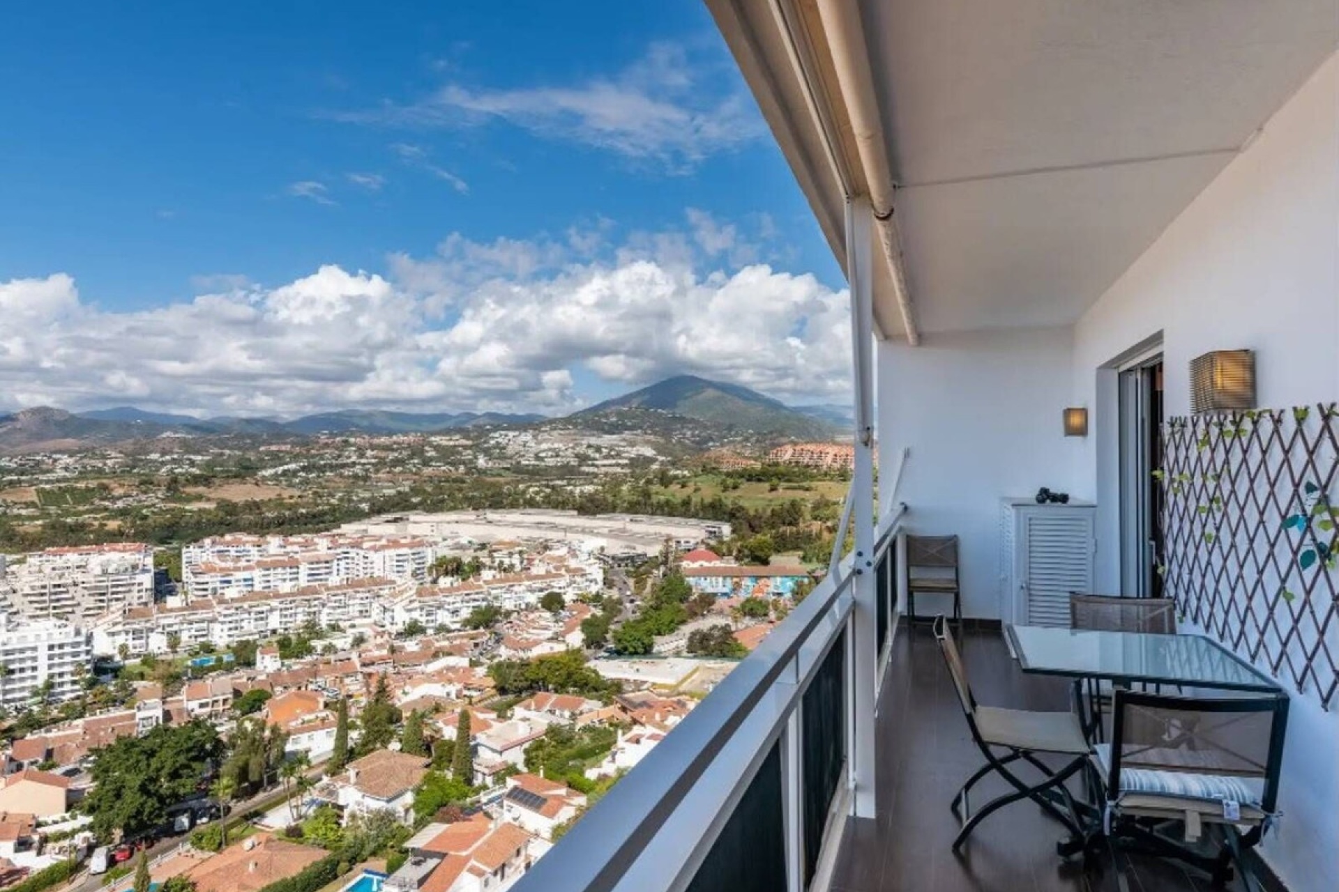 Rynek wtórny - apartment - Marbella - Nueva Andalucía
