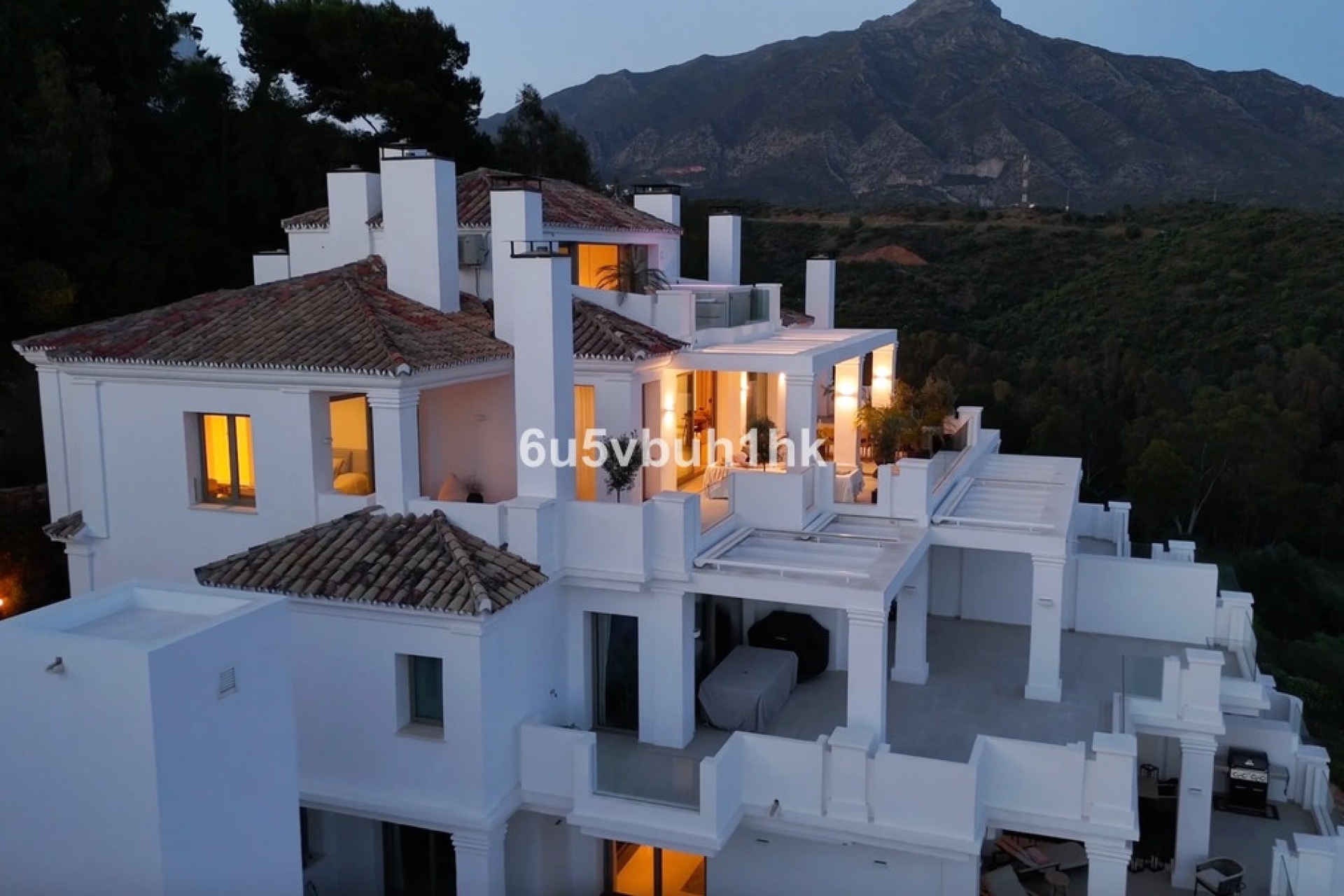 Rynek wtórny - apartment - Marbella - Nueva Andalucía