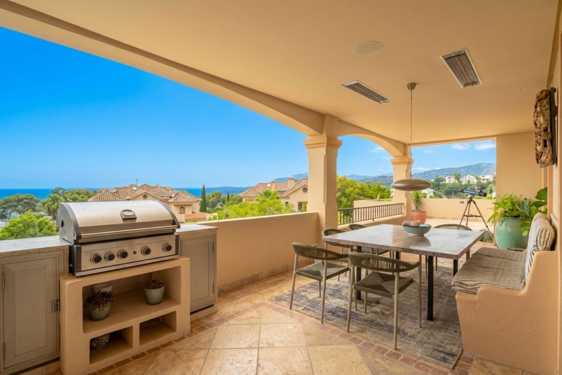 Rynek wtórny - apartment - Marbella - Nueva Andalucía